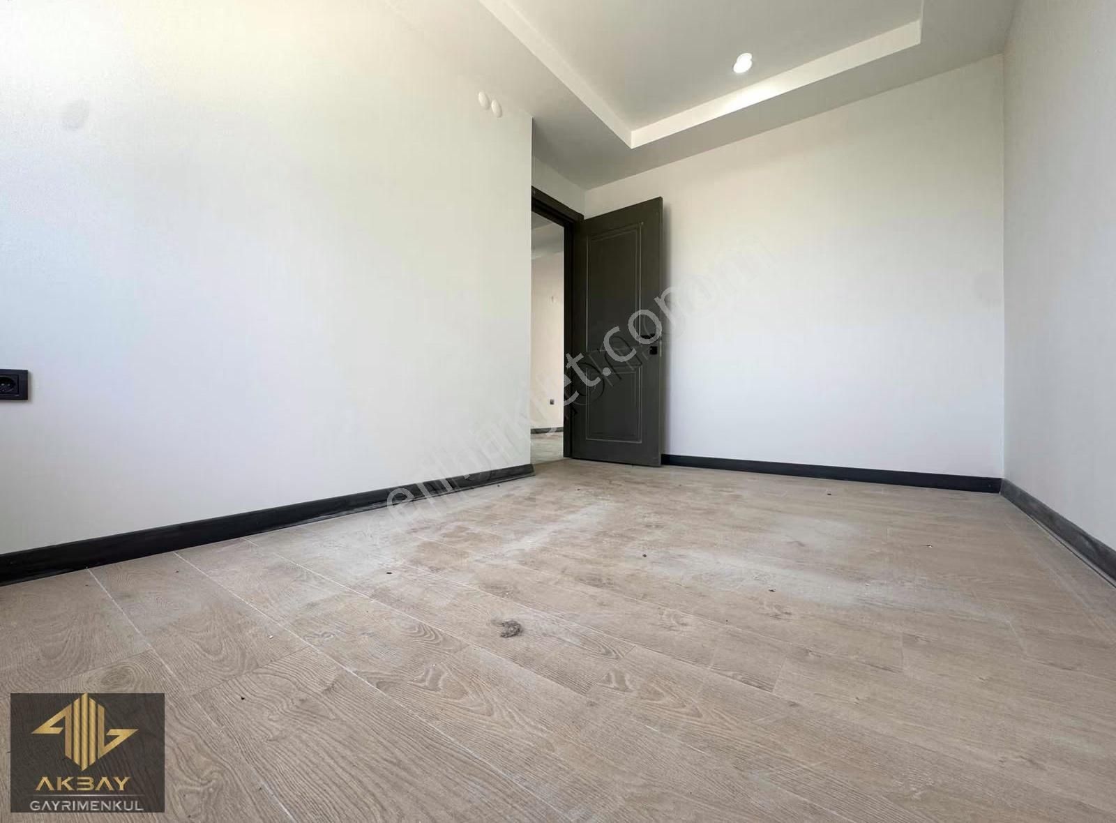 Ayrı Mutfak Ebv Banyo Yerden Isıtma D.gaz Hattı Hazır Geniş 3+1 - Görsel 29