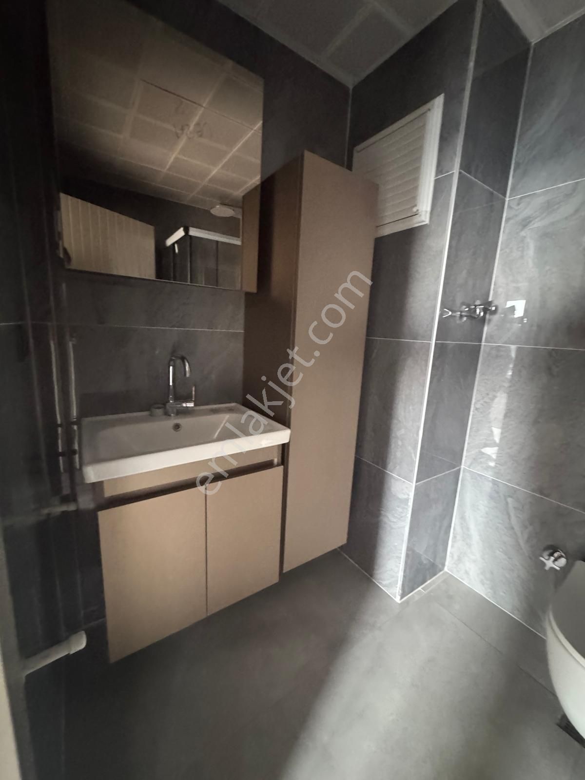 Aktoprak Mahallesi Tramwaya 200 Metre Lüks 2+1 Katta Sıfır Daire - Görsel 4