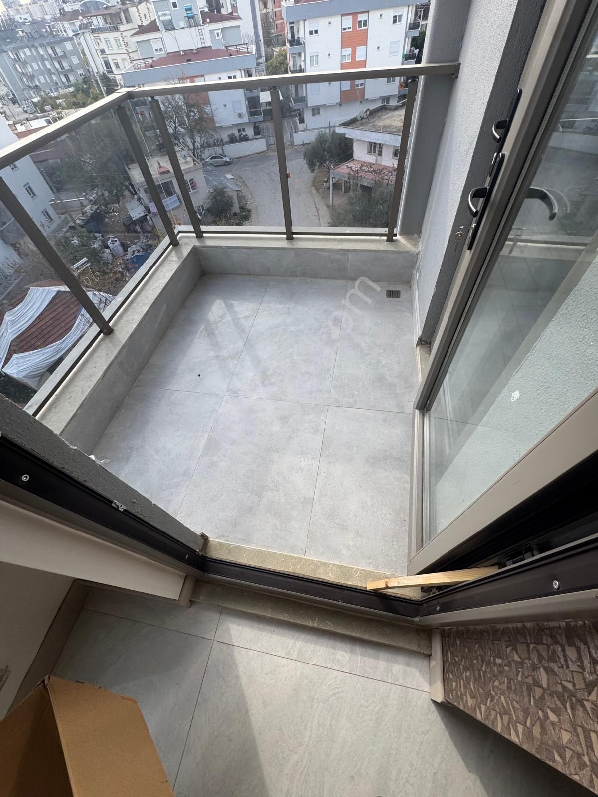 Aktoprak Mahallesi Tramwaya 200 Metre Lüks 2+1 Katta Sıfır Daire - Görsel 10