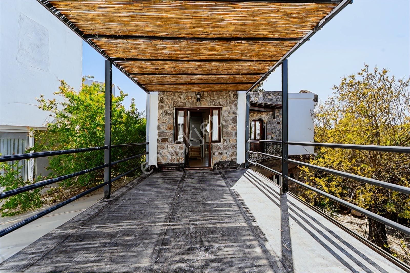 Gökçebelde 420 M² Arsa İçinde Satılık 2 Bağımsız Yapı - Görsel 16