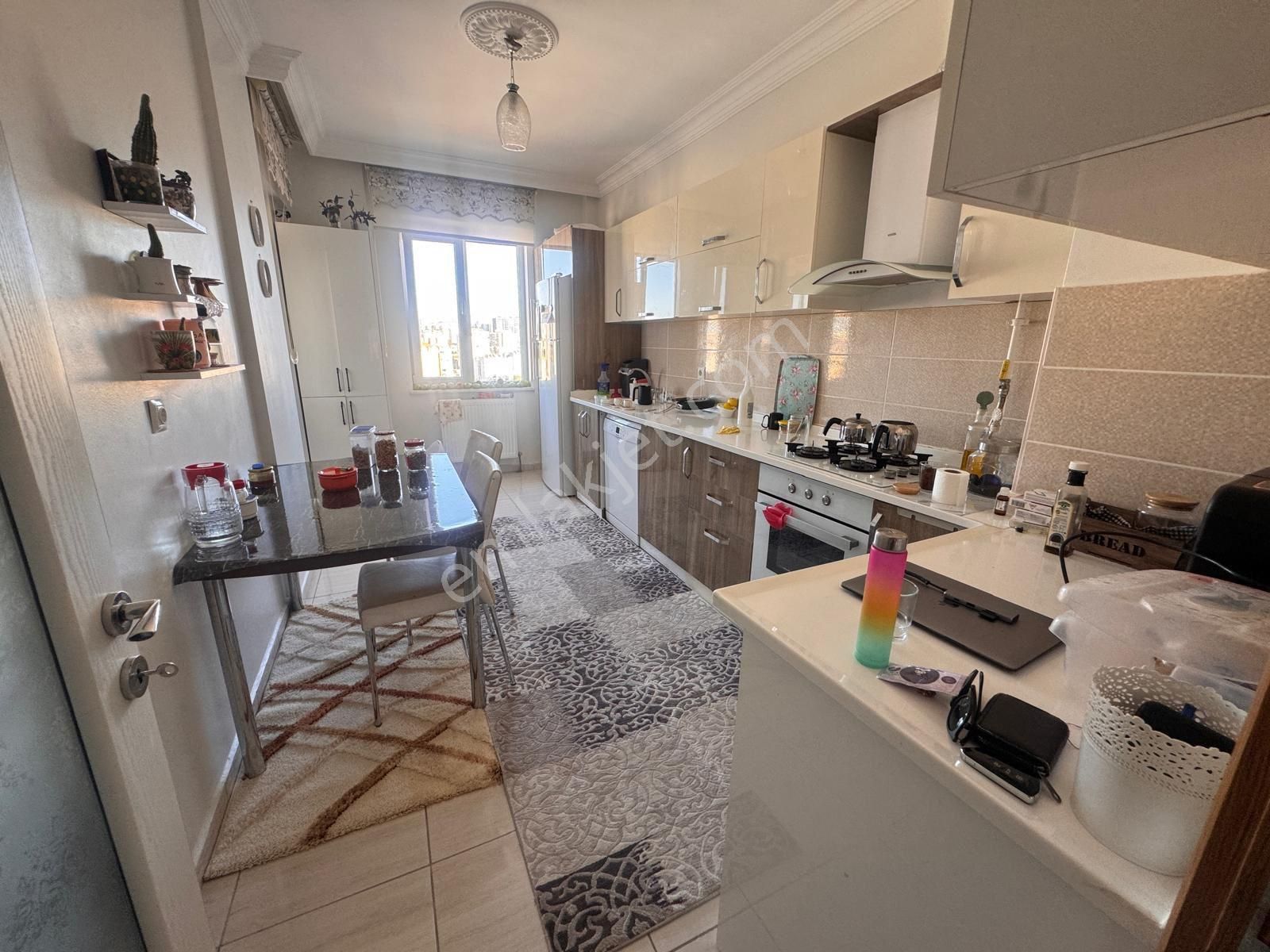 Elisa Gyo// Beyazşehir De Özel Yapsat Sosyal Yaşam Merkezi Yakını3+1 Ara Kat Daire