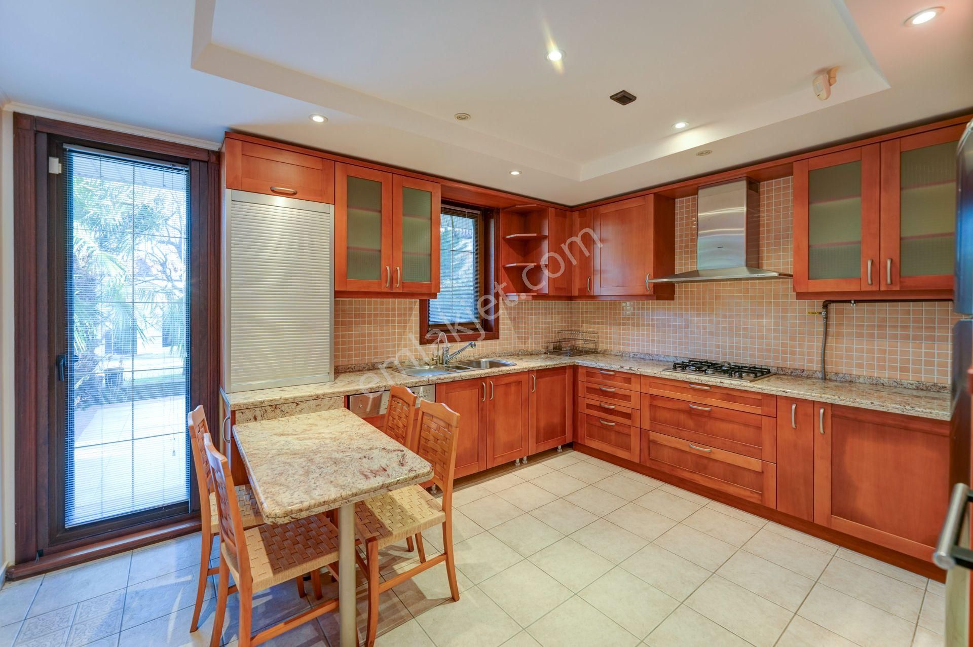 Beykoz Öğümce Alarko Konaklarında Satılık 4+2 Özel Bahçeli Villa - Görsel 7