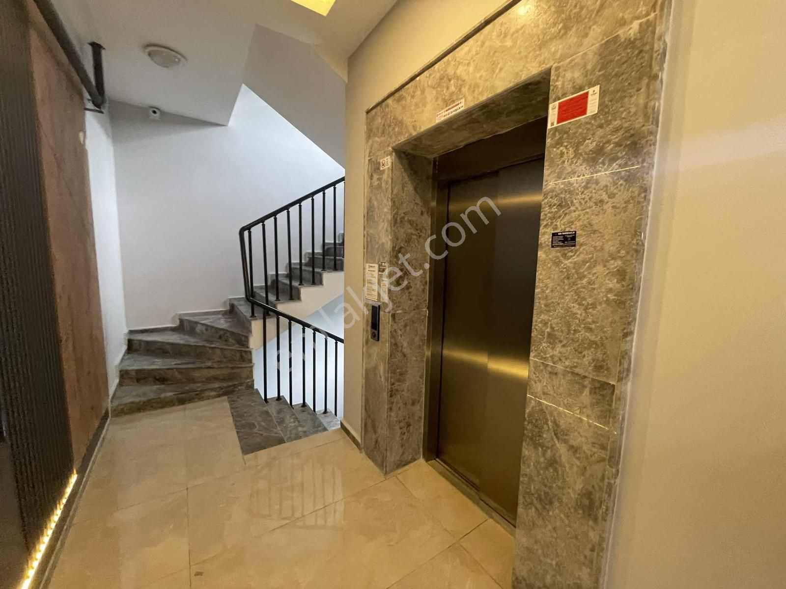 Bülbül Deresinde Satılık 4+1 Dubleks - Görsel 33