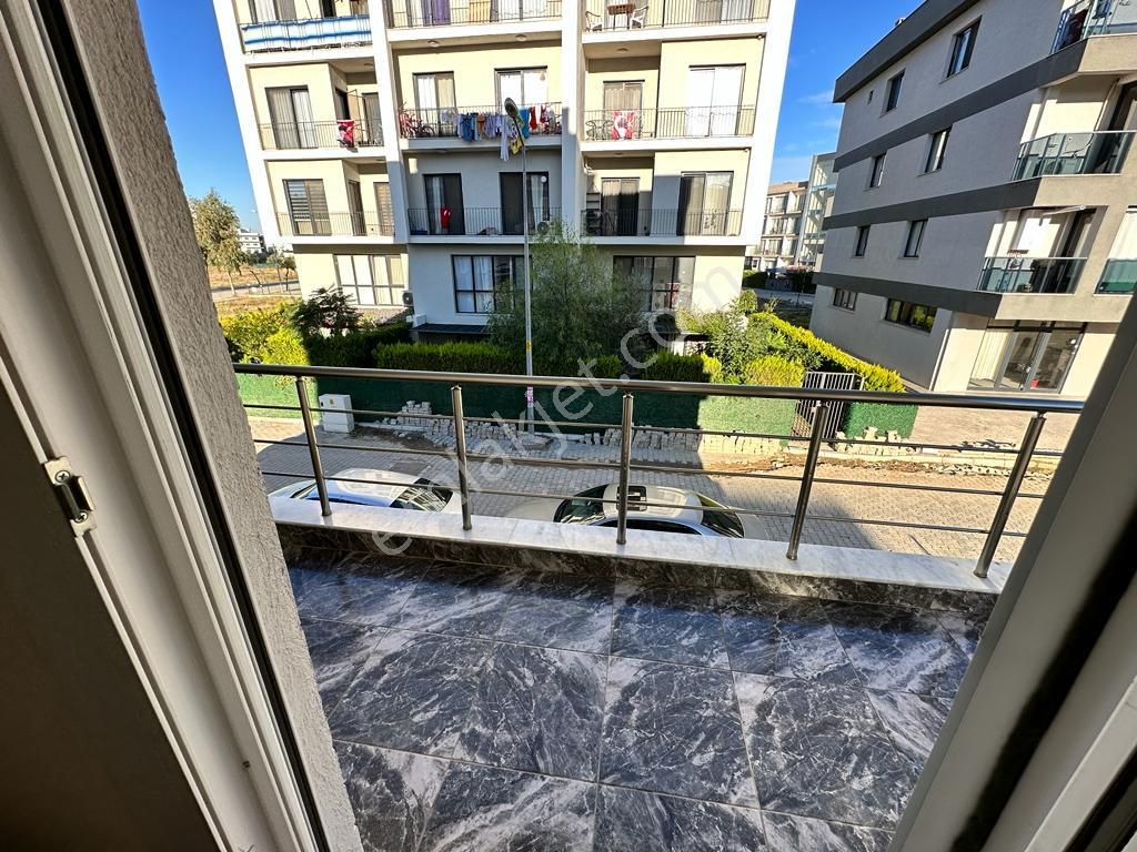 Seyrek'te 1+1 Eşyalı Kiralık Temiz Daire - Görsel 14