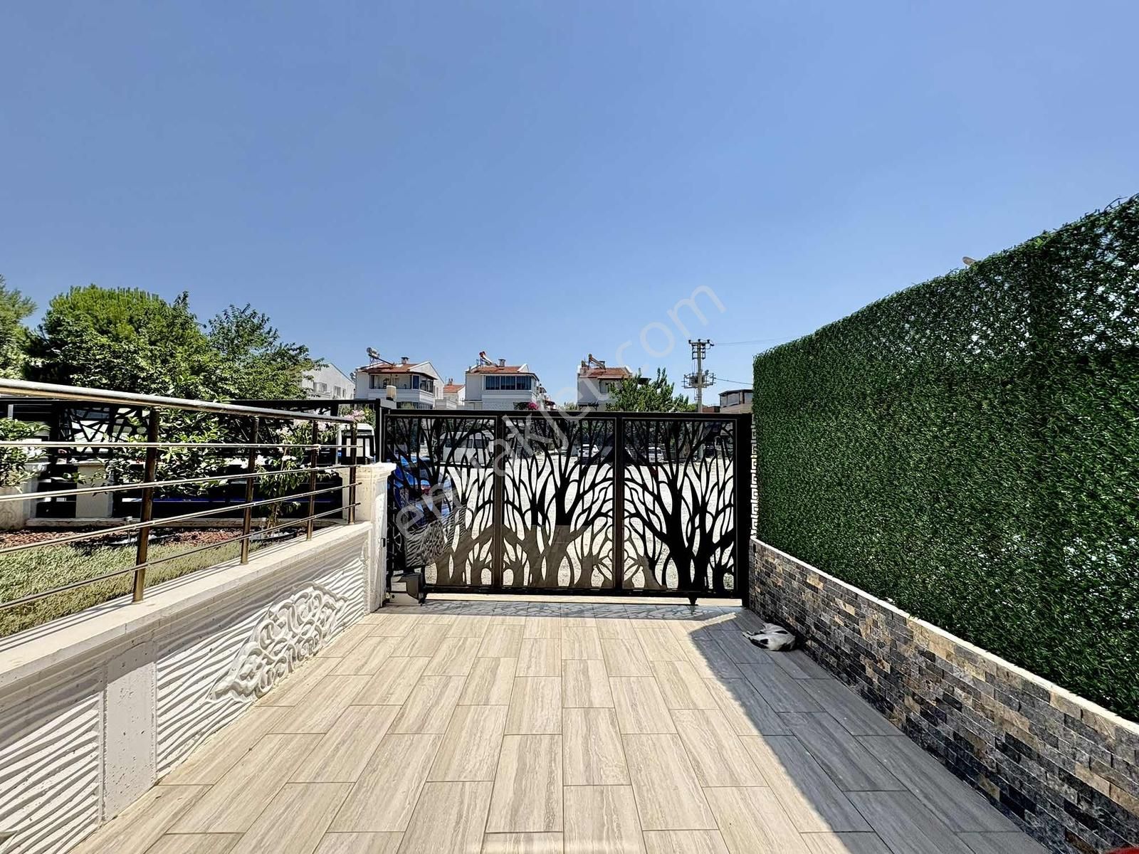 Sadece Onur Yıldırımdan 5+1 Havuzlu Tasarım Harikası Villa - Görsel 24