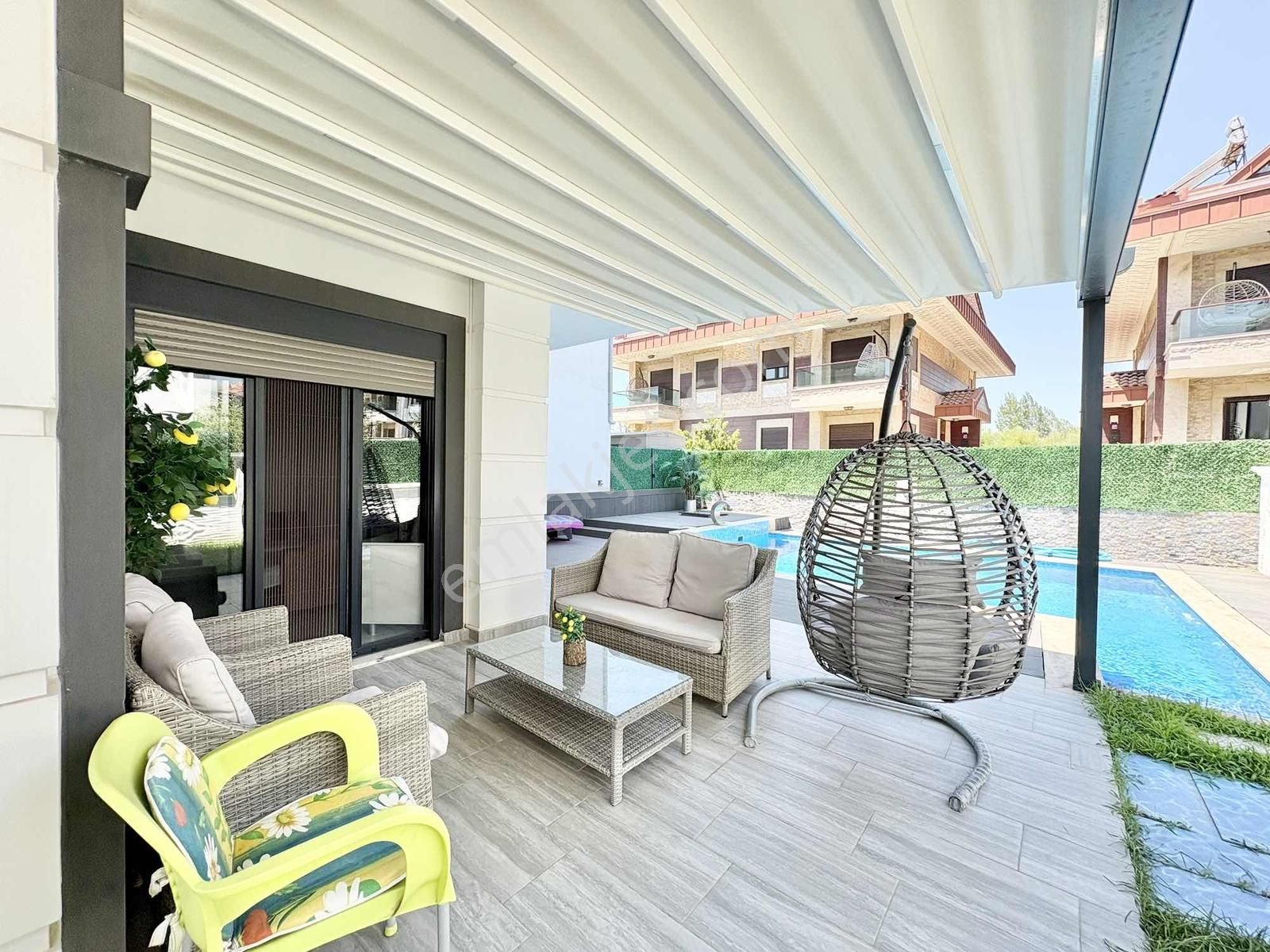 Sadece Onur Yıldırımdan 5+1 Havuzlu Tasarım Harikası Villa - Görsel 4