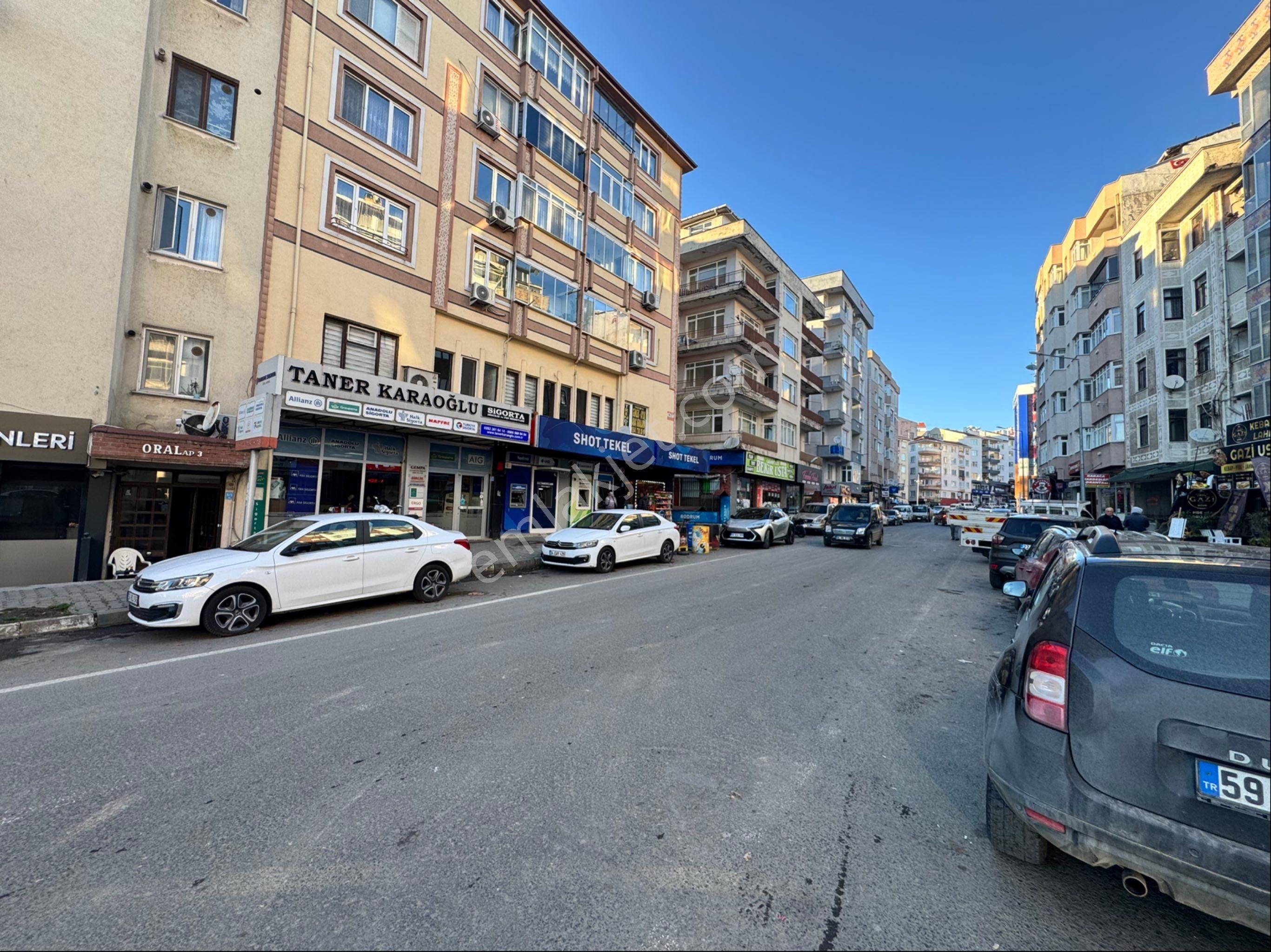 Class'tan T.dağ S.paşa Cumhuriyet Meydanında Satılık 2+1