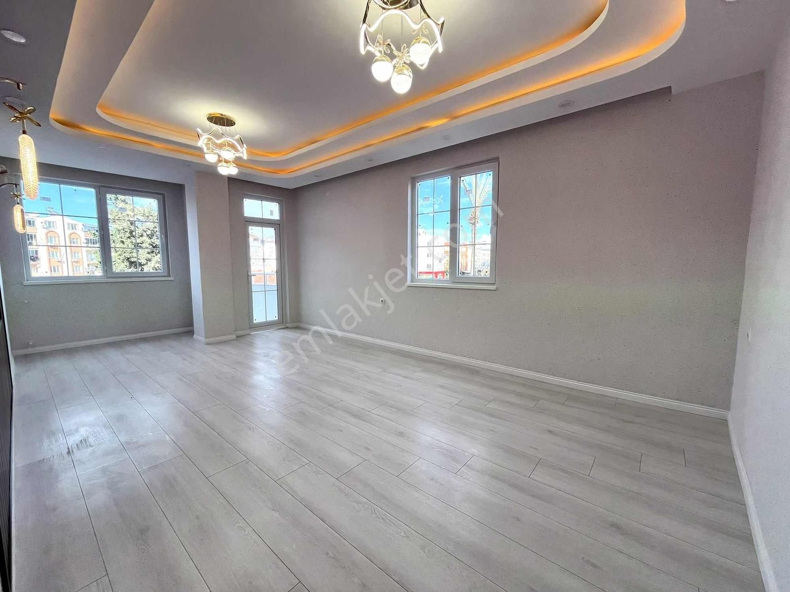 Markantalya'nın Dibinde 3+1 Tamamen Yenilenmiş Asansörlü - Görsel 6