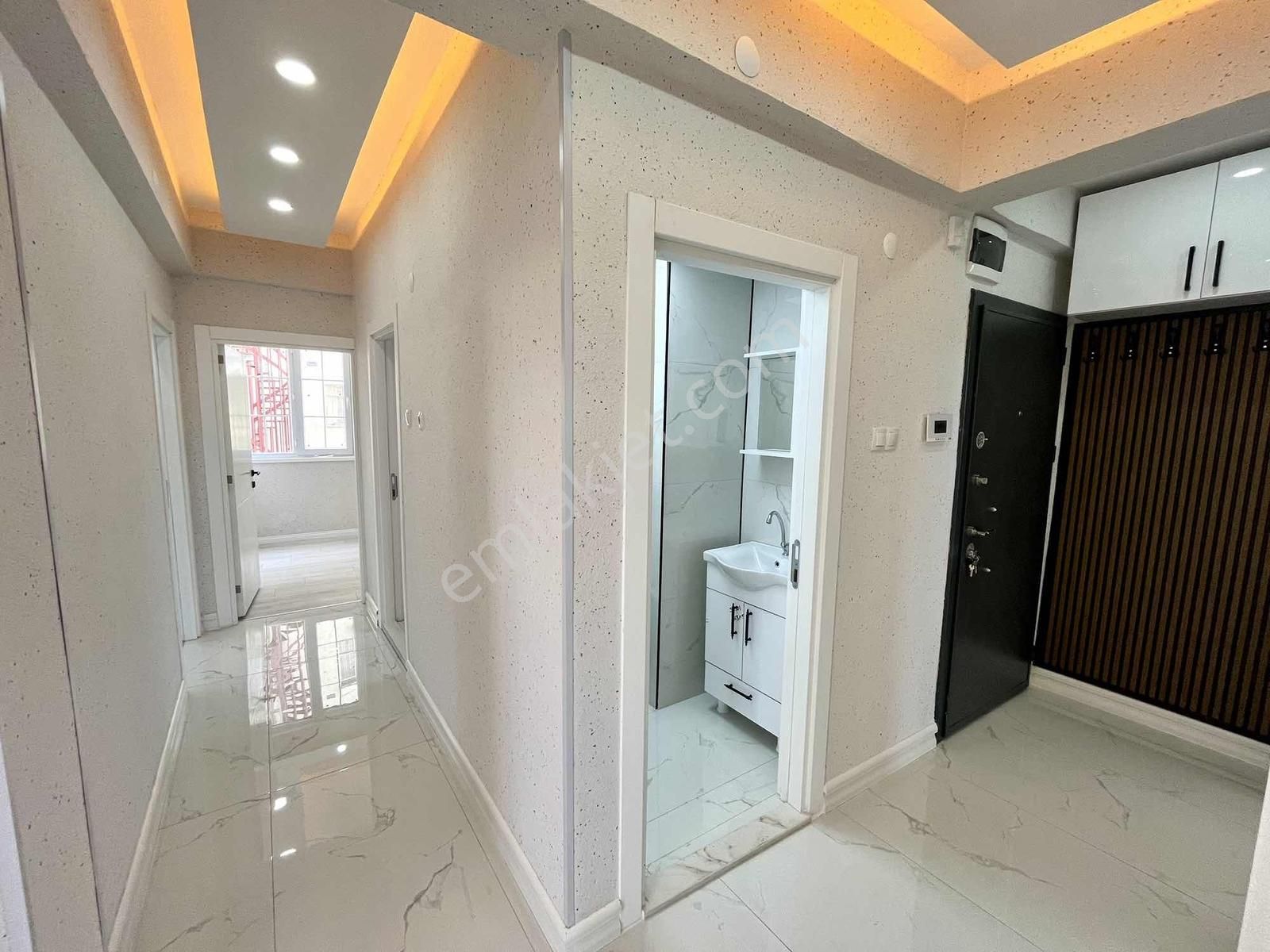 Markantalya'nın Dibinde 3+1 Tamamen Yenilenmiş Asansörlü - Görsel 9