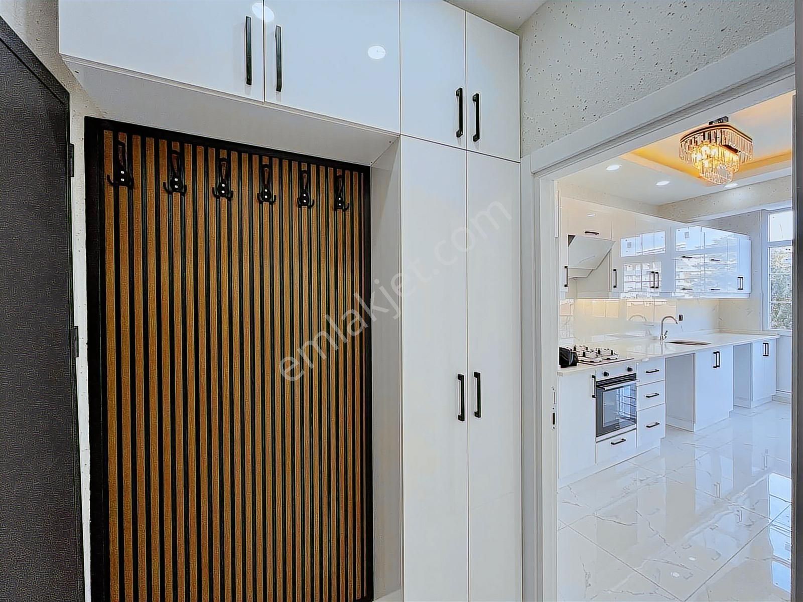 Markantalya'nın Dibinde 3+1 Tamamen Yenilenmiş Asansörlü - Görsel 4