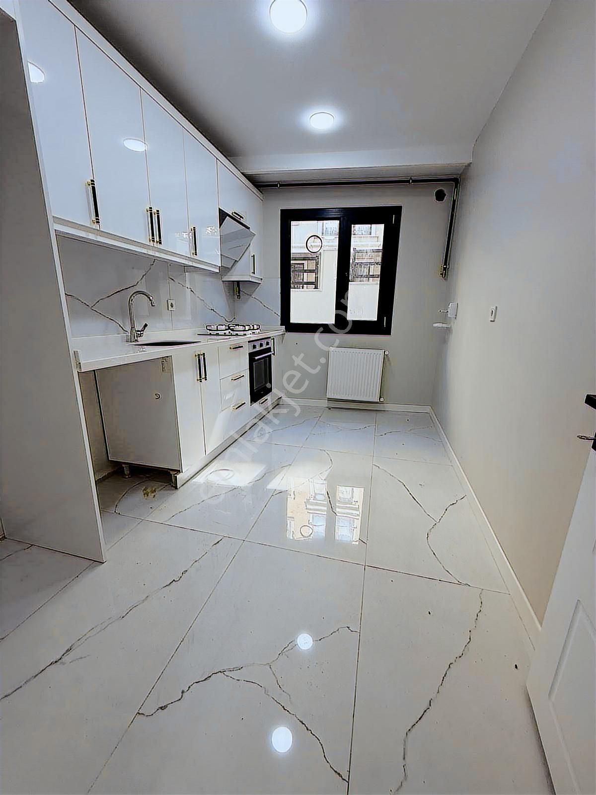 Çekmeköy Merkez Mah. Sıfır Geniş Ve Ferah 3+1 Satılık Daire - Görsel 16