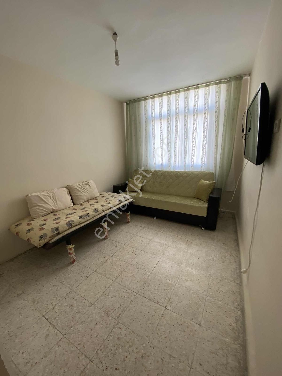 Mithatpaşa Mahallesinde 3+1 Acil Satılık Daire - Görsel 18