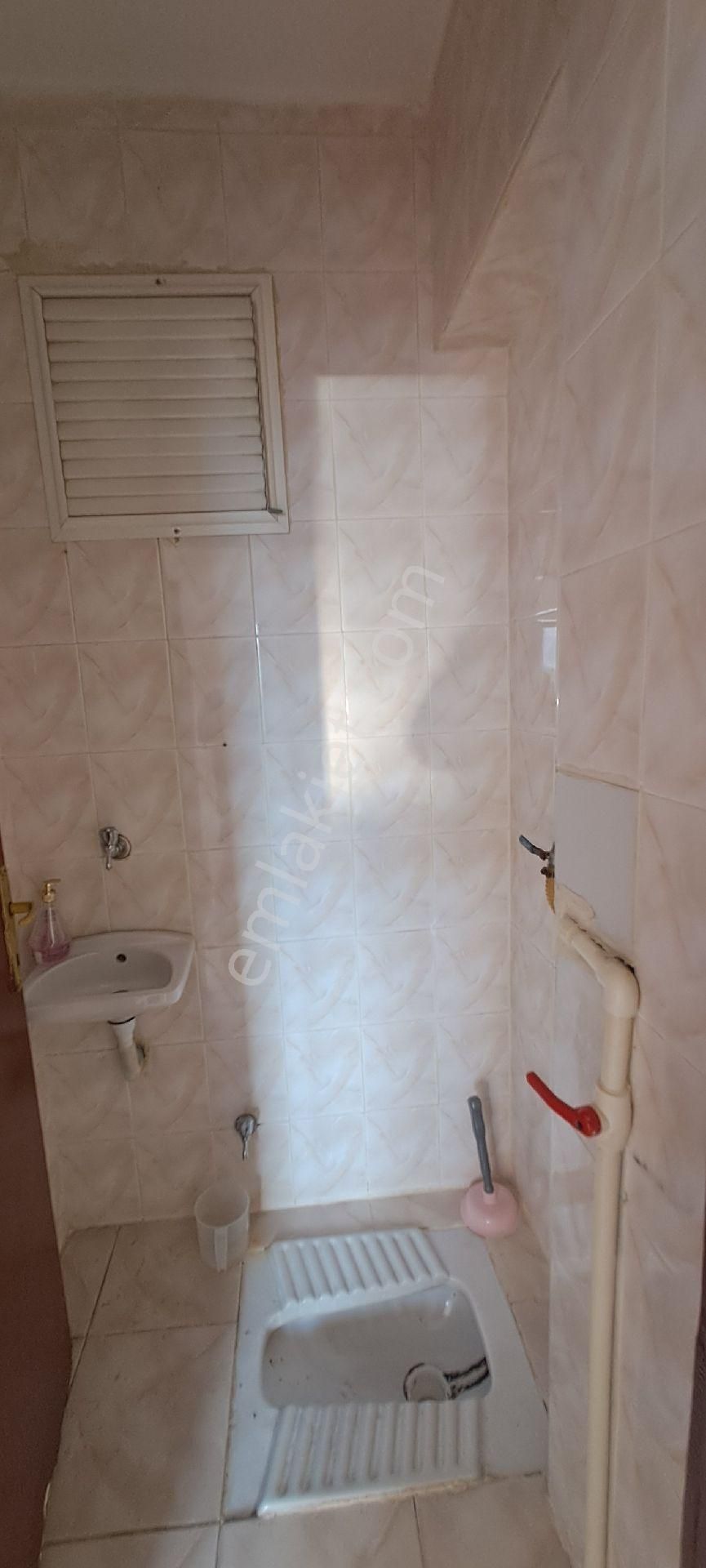 Köşk Mahallesinde Güneşli Süper Kiralık Muhsin Emlaktan - Görsel 3