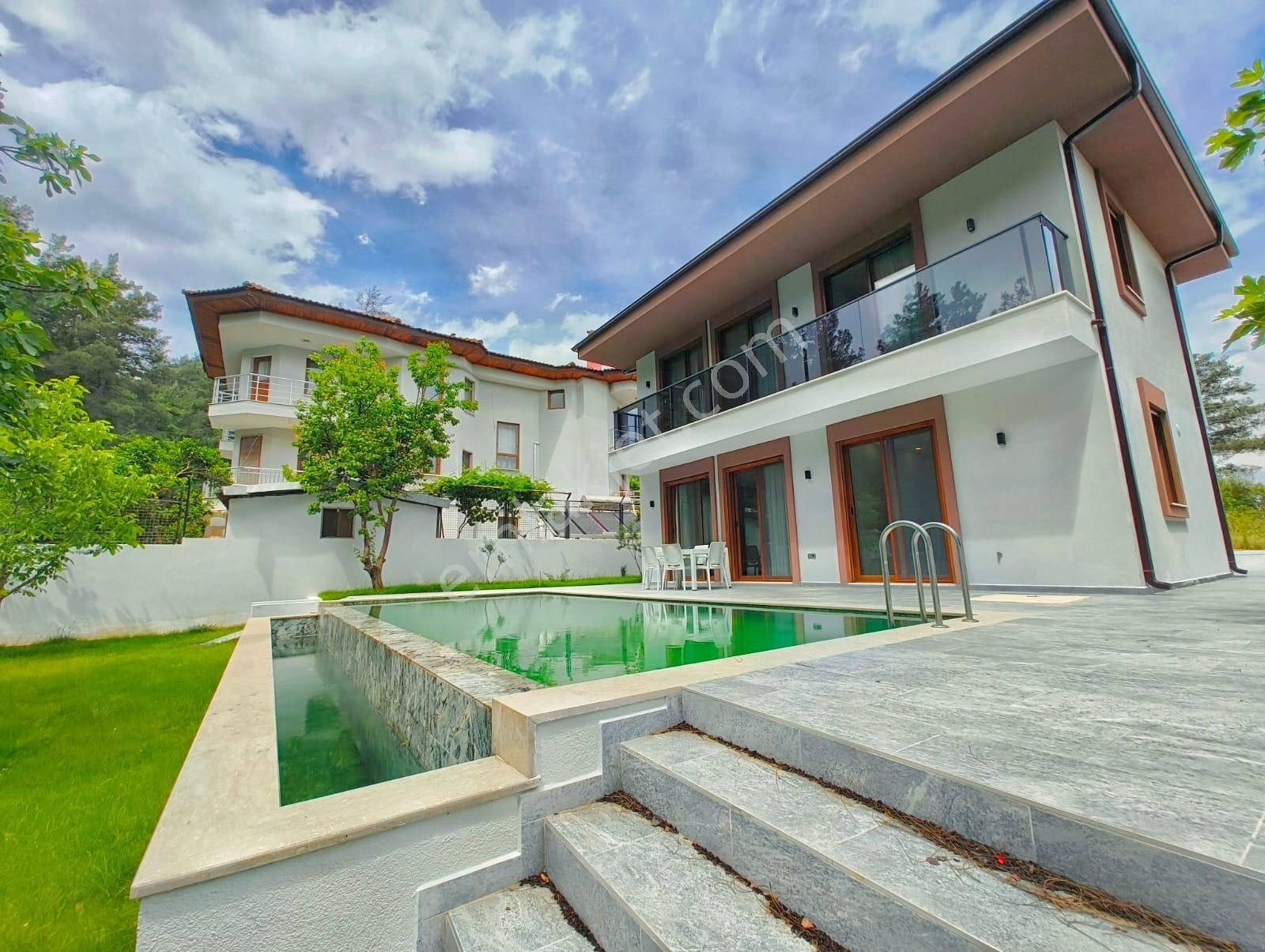 Marmarise Yakın Mesafede Doğa Manzaralı Muhteşem Villa - Görsel 6