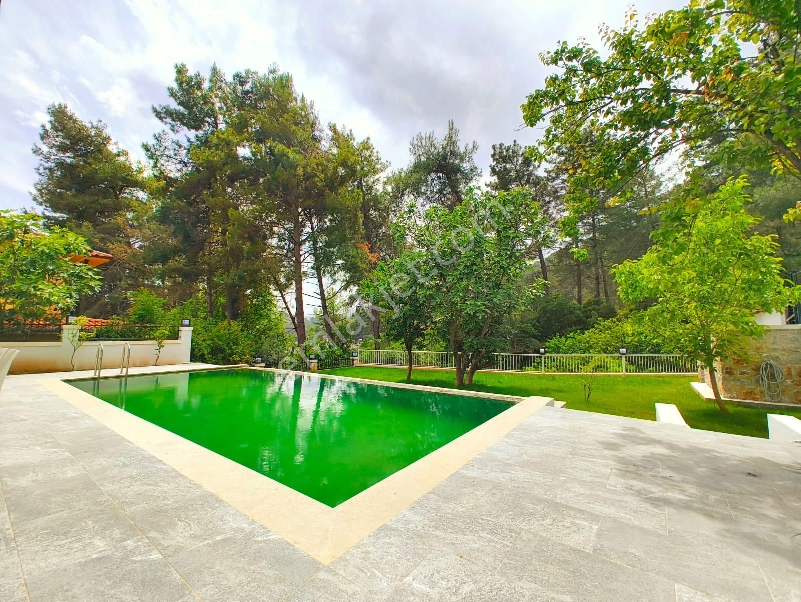 Marmarise Yakın Mesafede Doğa Manzaralı Muhteşem Villa - Görsel 33
