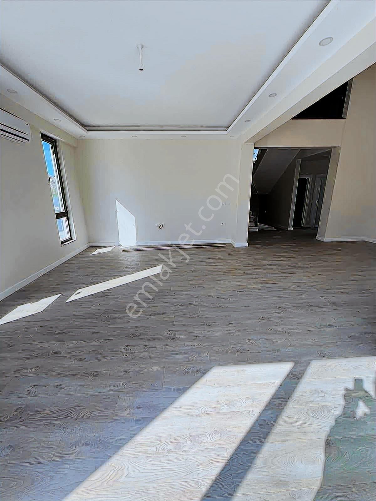 Çorlu Önerler'de Site İçi Mütakil Havuzlu Villa - Görsel 15