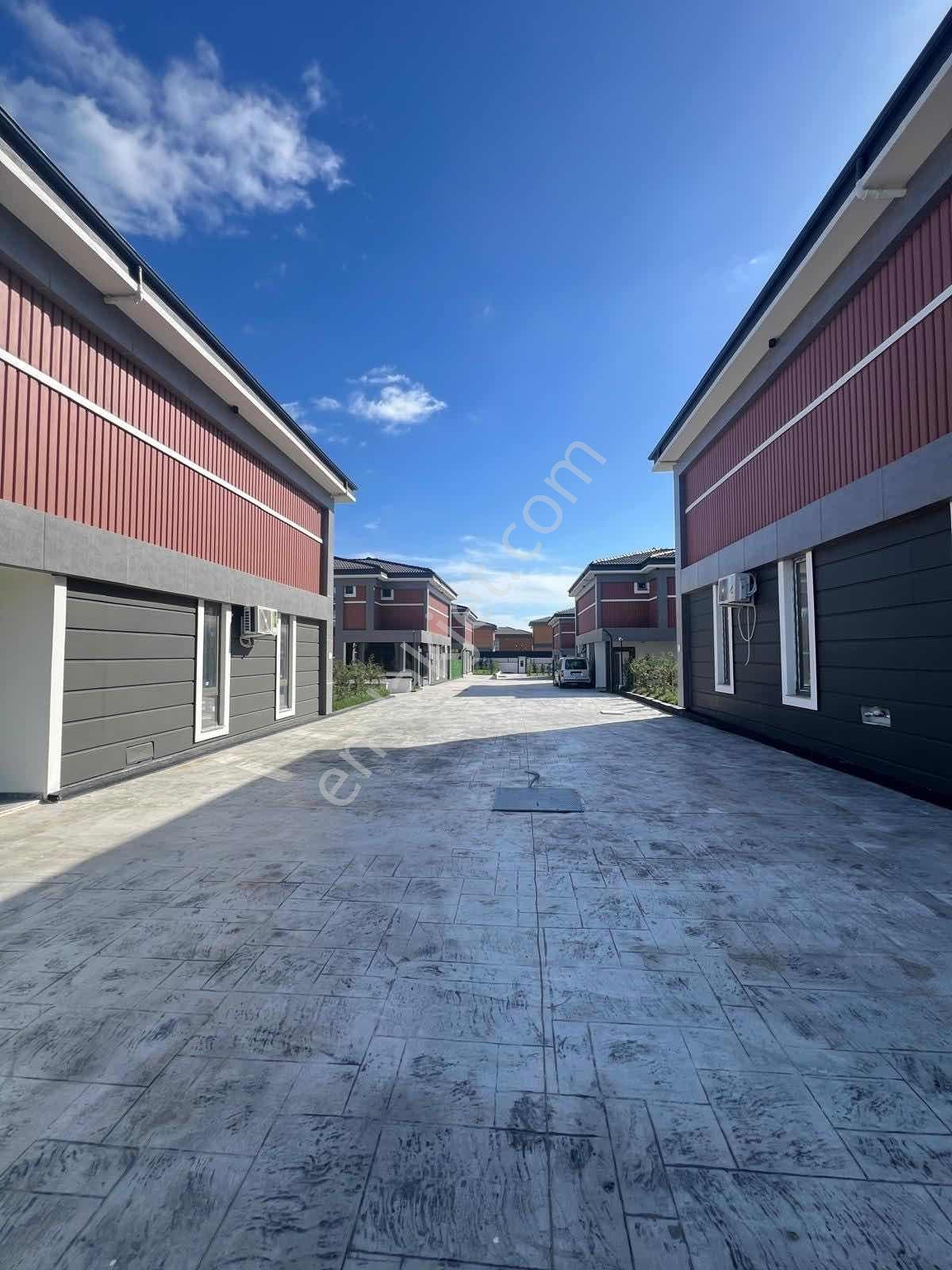 Çorlu Önerler'de Site İçi Mütakil Havuzlu Villa - Görsel 6