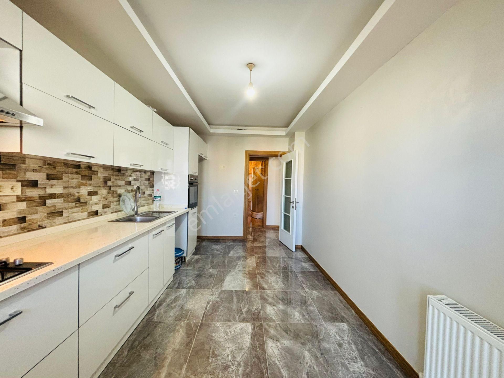 Güven'den Hızlı Tren Yanı İlçe Emniyet Civarında Arakat 3+1daire - Görsel 9