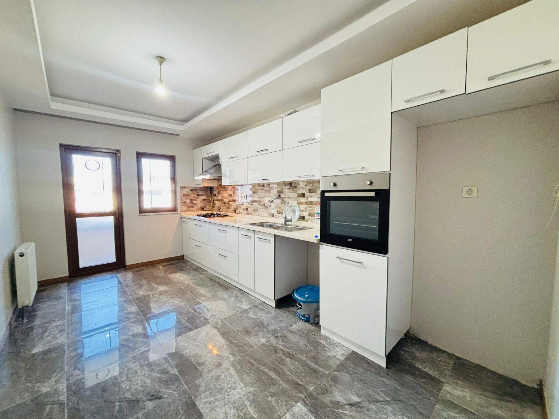 Güven'den Hızlı Tren Yanı İlçe Emniyet Civarında Arakat 3+1daire - Görsel 8