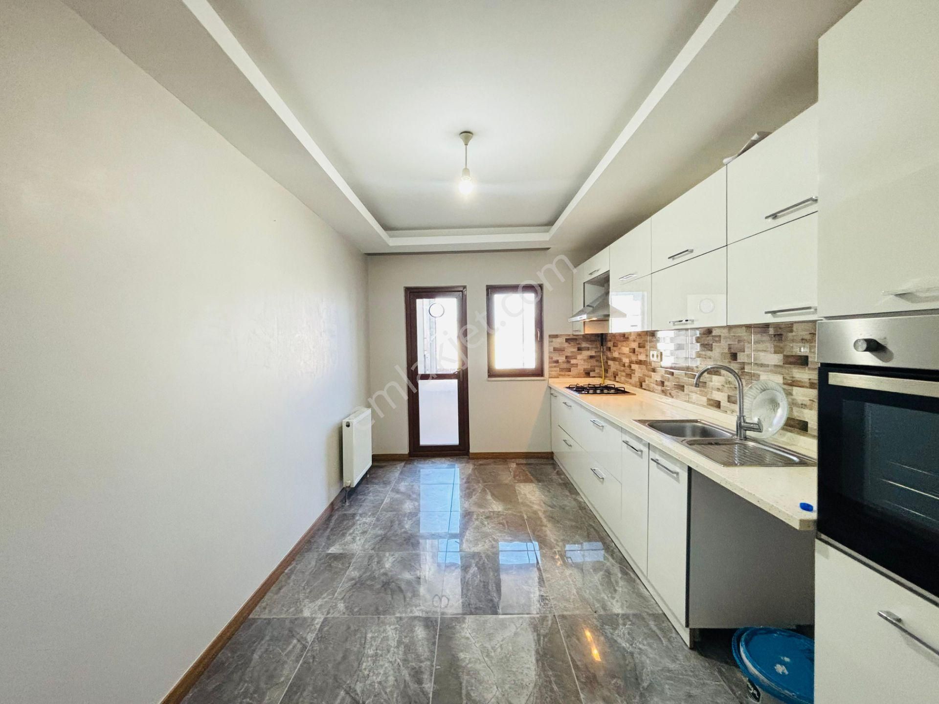 Güven'den Hızlı Tren Yanı İlçe Emniyet Civarında Arakat 3+1daire - Görsel 7