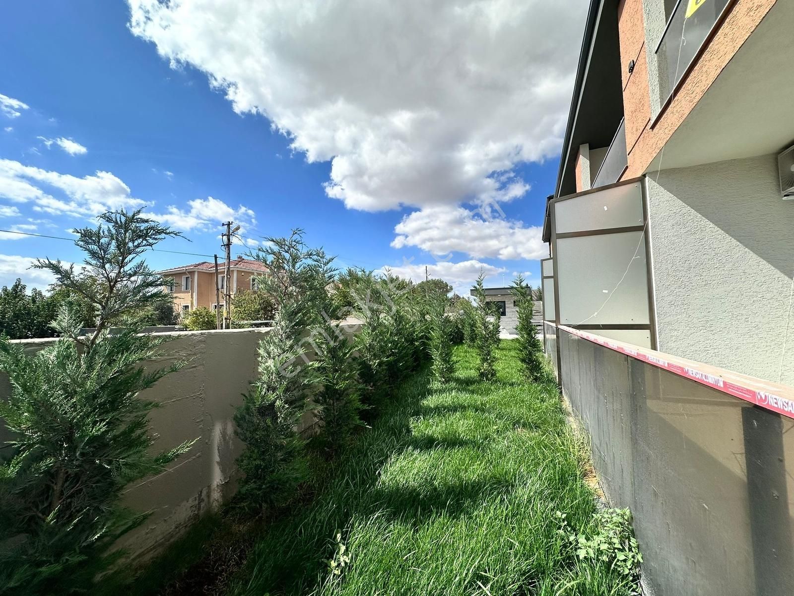 Çorlu Önerlerde Havuzlu Site İçinde Kış Bahçeli Satılık Villa - Görsel 16