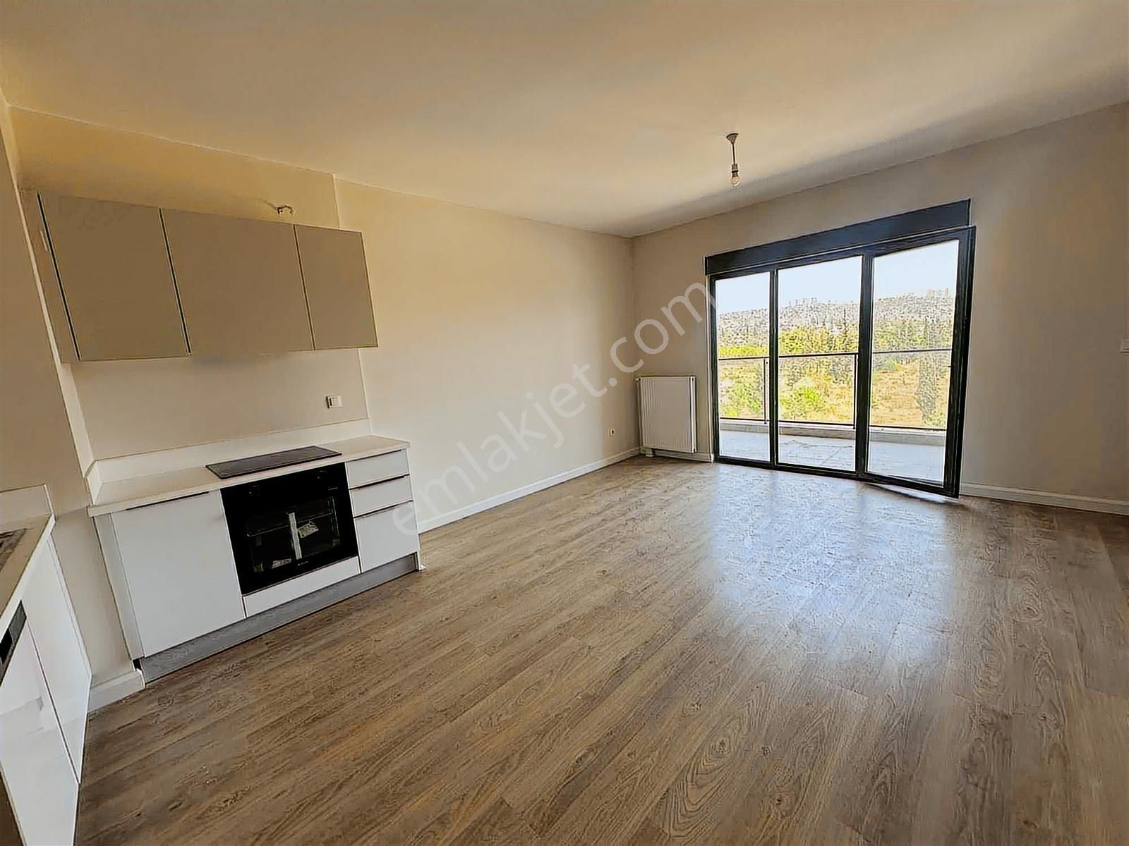 Sinanefendi' Eml'den Oturuma Hazır Satılık 72 M² 1+1 - Görsel 8