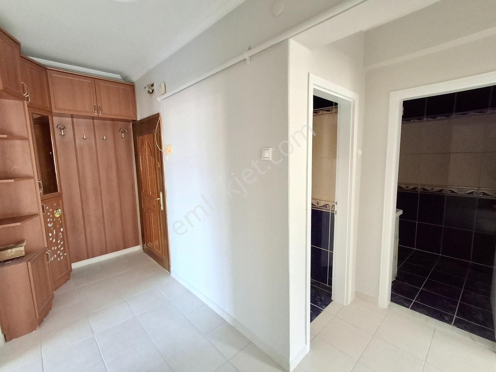 Y. Etlik Caddesinde 3+1 Kök Tapu Güney C. Manzaralı Ferah Daire - Görsel 8