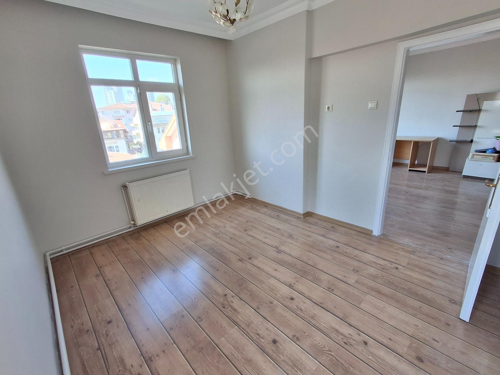 Y. Etlik Caddesinde 3+1 Kök Tapu Güney C. Manzaralı Ferah Daire - Görsel 17