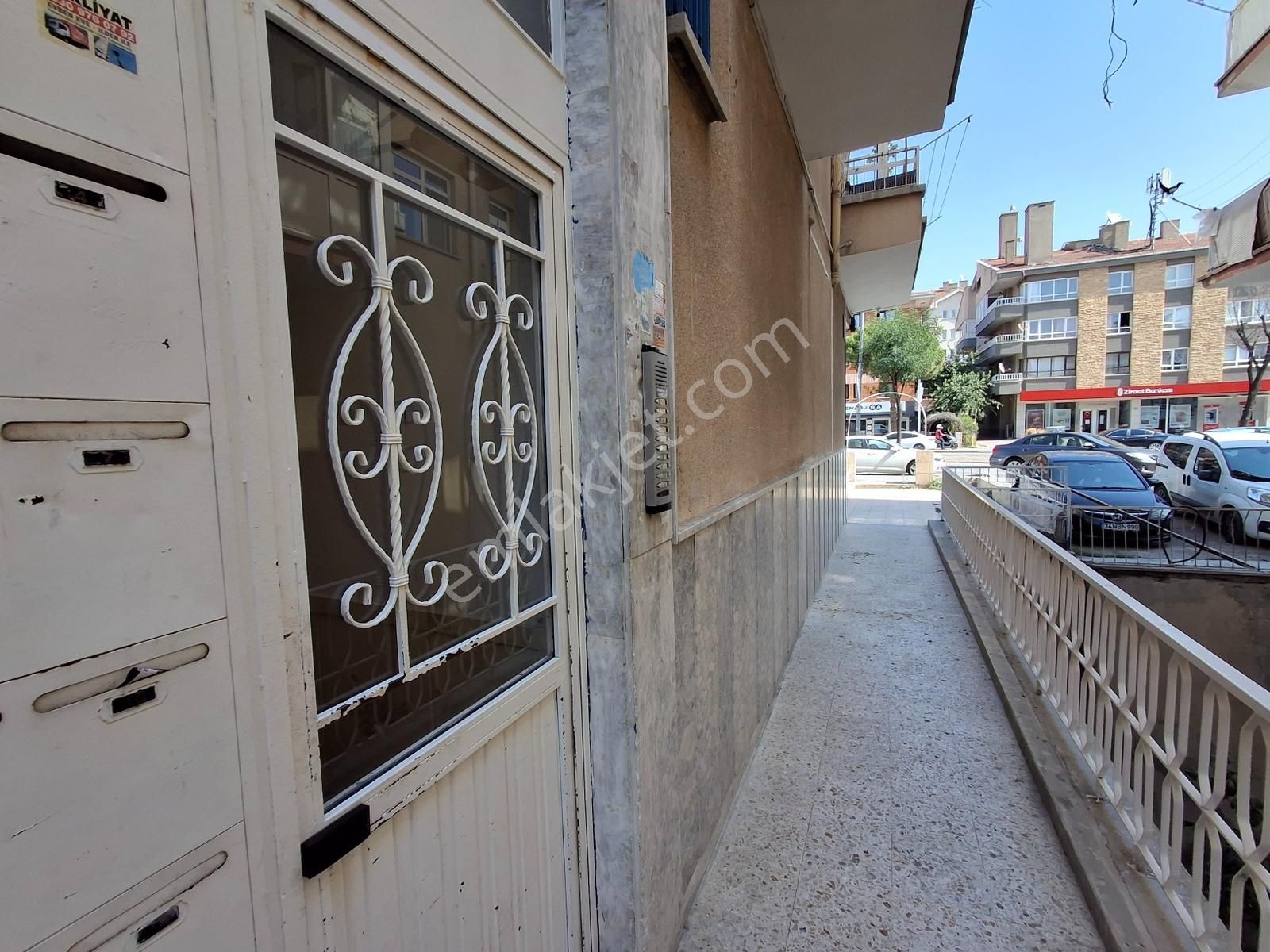 Y. Etlik Caddesinde 3+1 Kök Tapu Güney C. Manzaralı Ferah Daire - Görsel 26