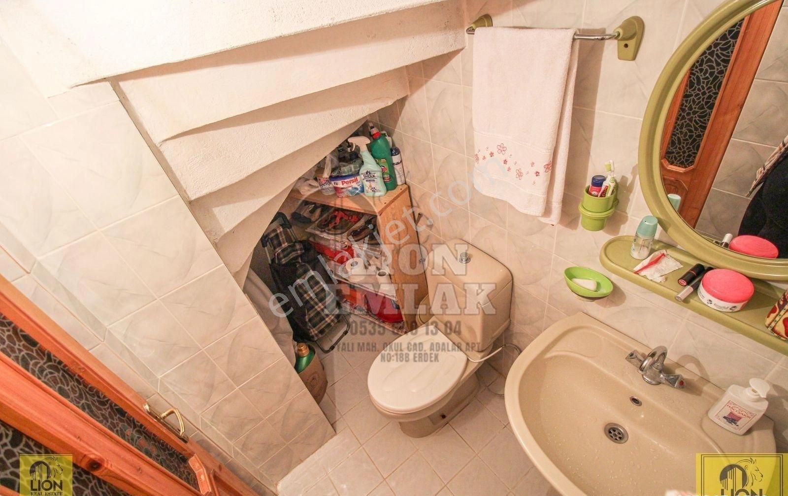 🟨⬛lıon Emlak'tan Erdek Zübeyde Hanım Caddesi Üzerinde 3+1 Satılık Triplex Villa⬛🟨 - Görsel 10