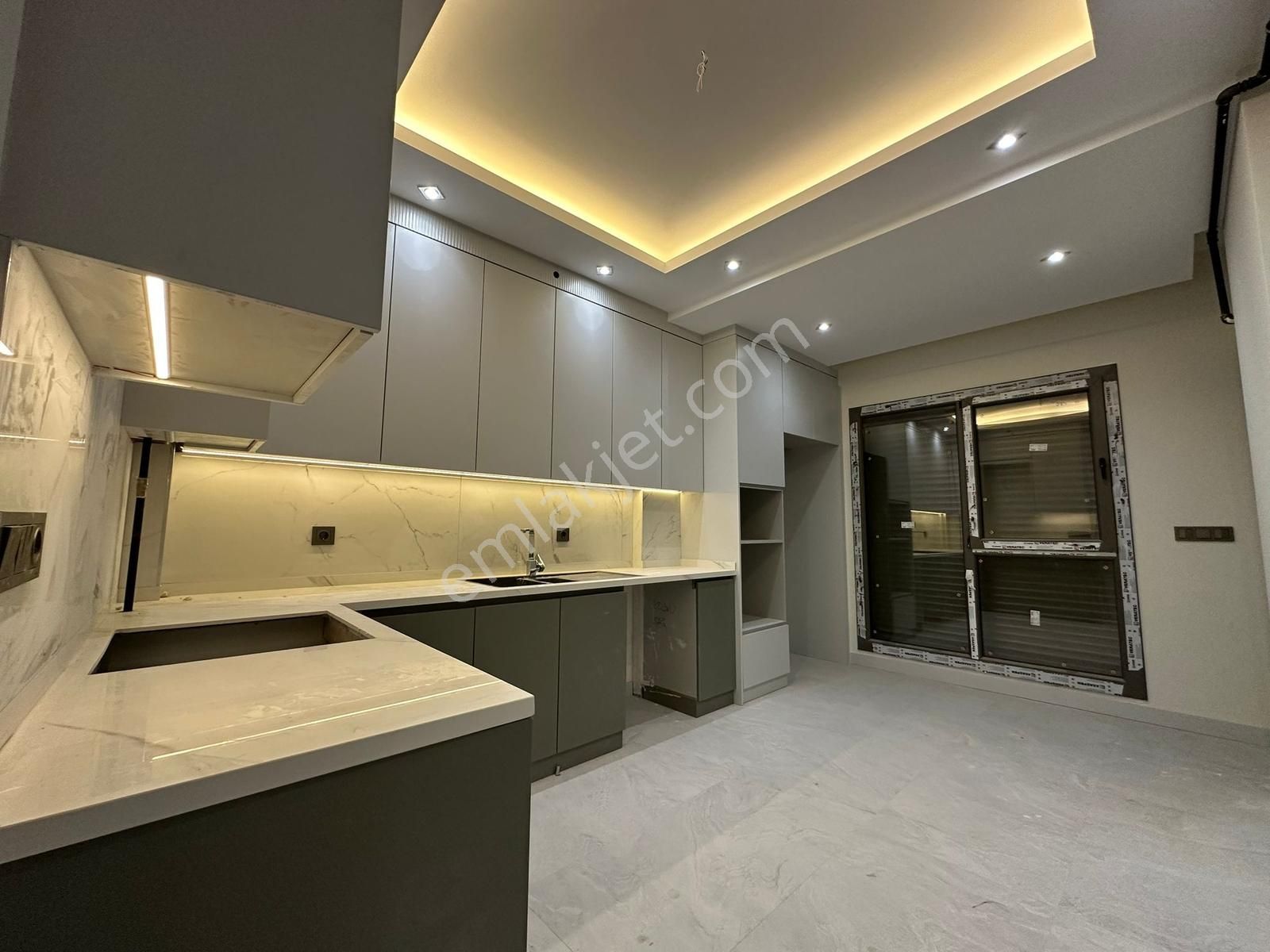 Demirler'den Ferhatlar Koleji Mevkii Arakat 3+1 Satılık Daire - Görsel 9