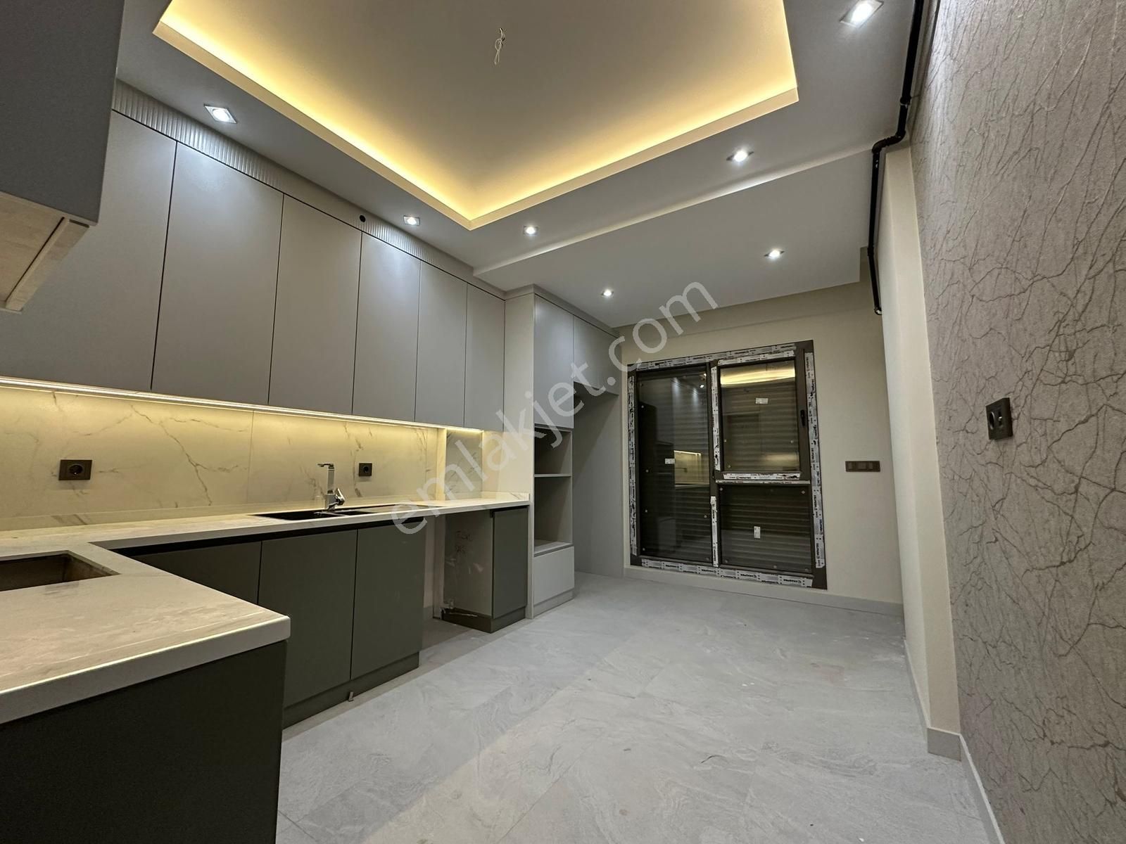 Demirler'den Ferhatlar Koleji Mevkii Arakat 3+1 Satılık Daire - Görsel 10