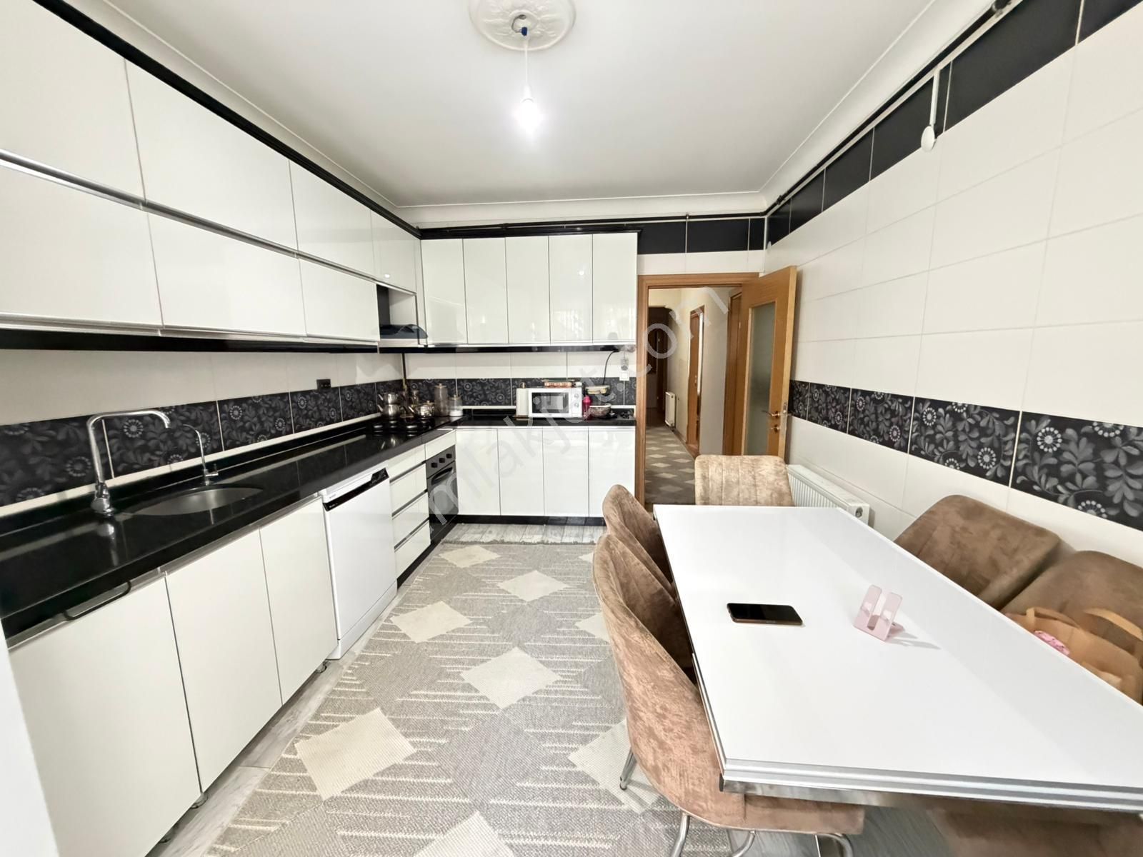 Çiftçioğulları Emlaktan Sitede 3+1 Geniş Fırsat Daire - Görsel 2