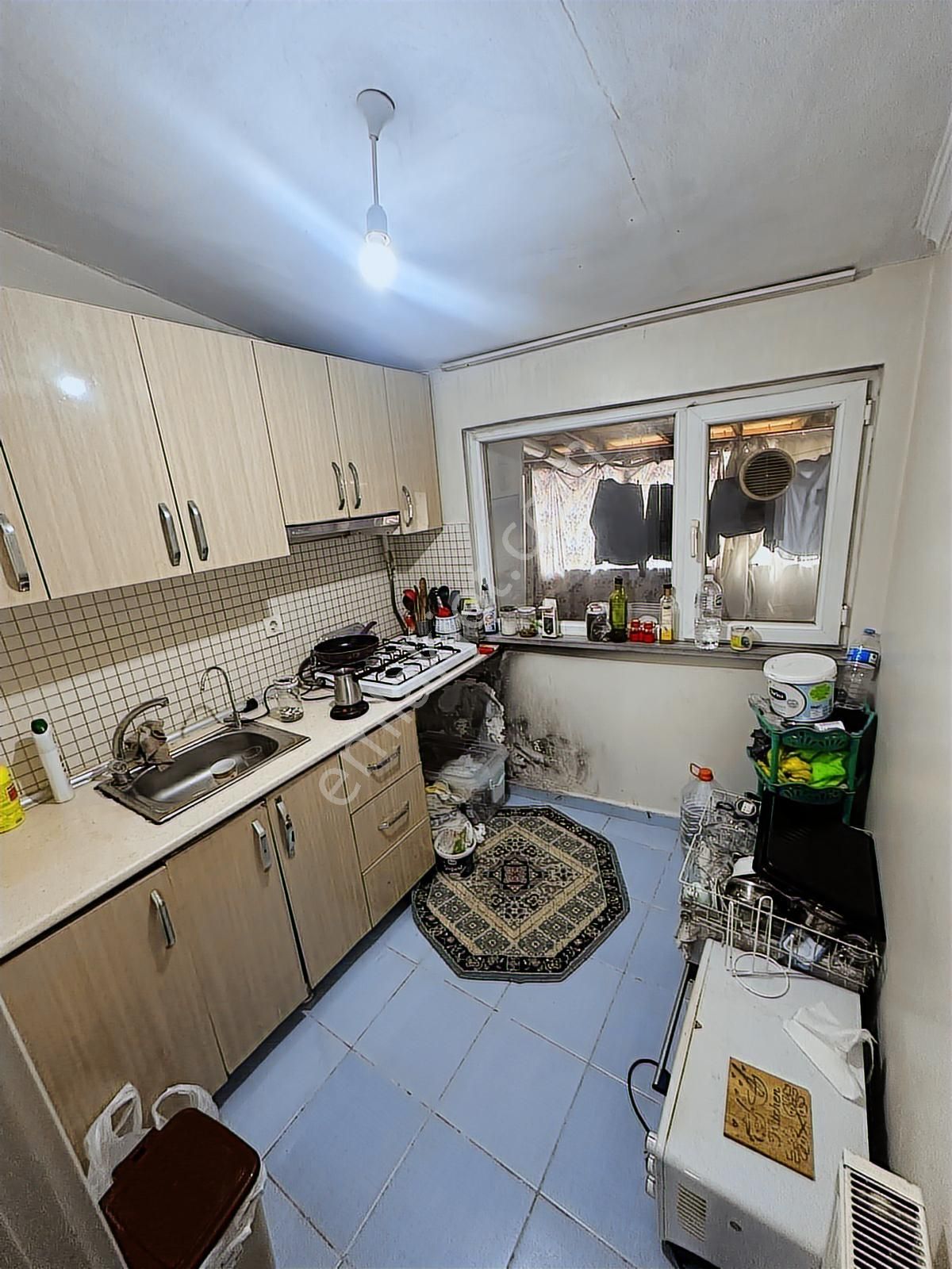 Şeref Emlaktan Şişli Gülbağ Son Kat Asansörlü Çift Cephe Daire - Görsel 9