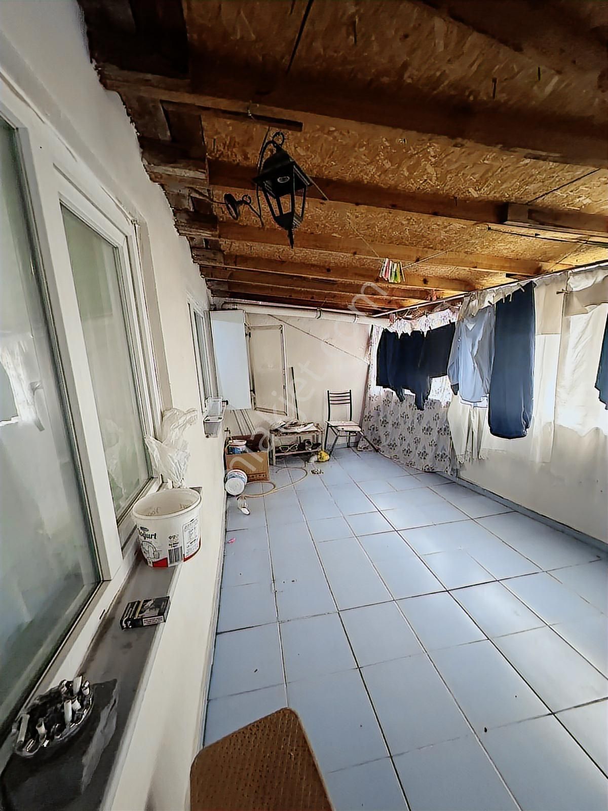 Şeref Emlaktan Şişli Gülbağ Son Kat Asansörlü Çift Cephe Daire - Görsel 10