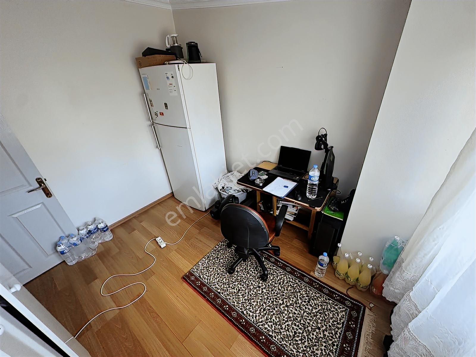 Şeref Emlaktan Şişli Gülbağ Son Kat Asansörlü Çift Cephe Daire - Görsel 15