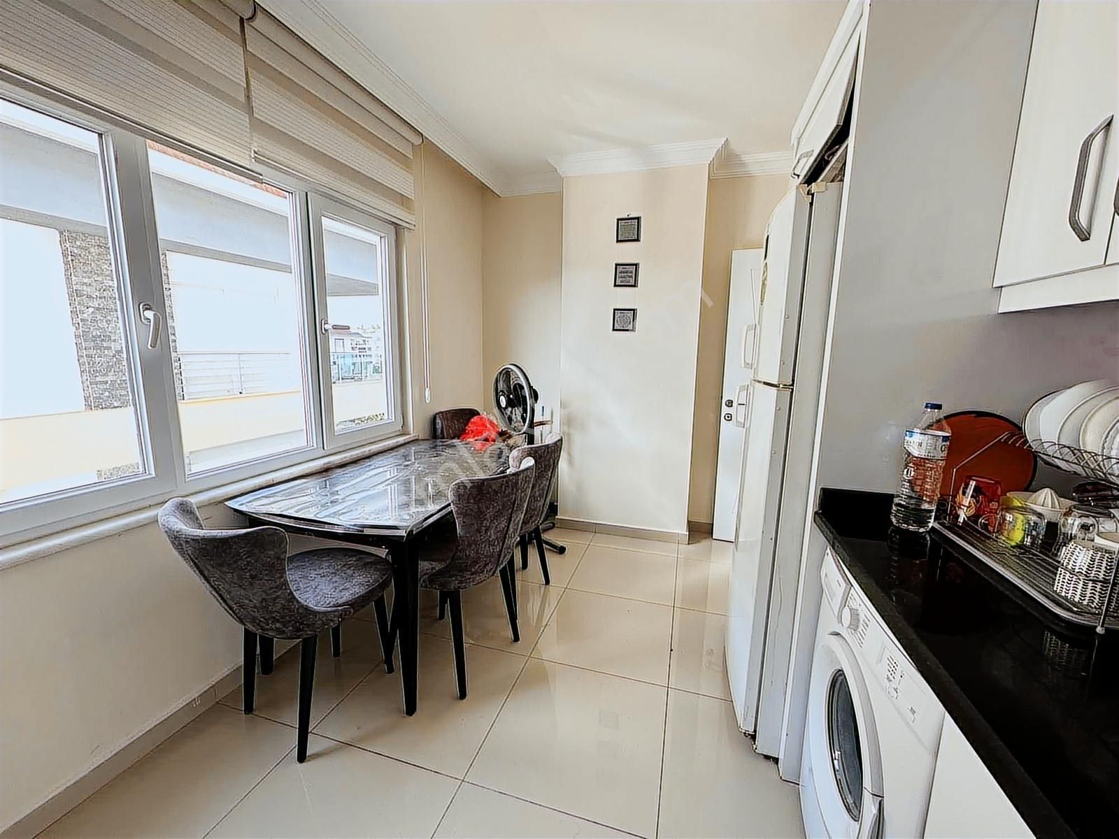 4+1 3 Cepheli 3 Balkon 2 Banyo 200 Metrekare Fırsat Daire - Görsel 33