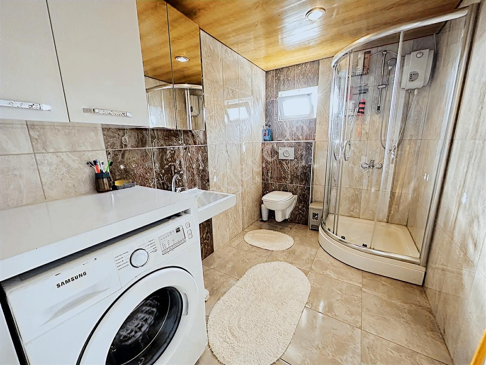 4+1 3 Cepheli 3 Balkon 2 Banyo 200 Metrekare Fırsat Daire - Görsel 34