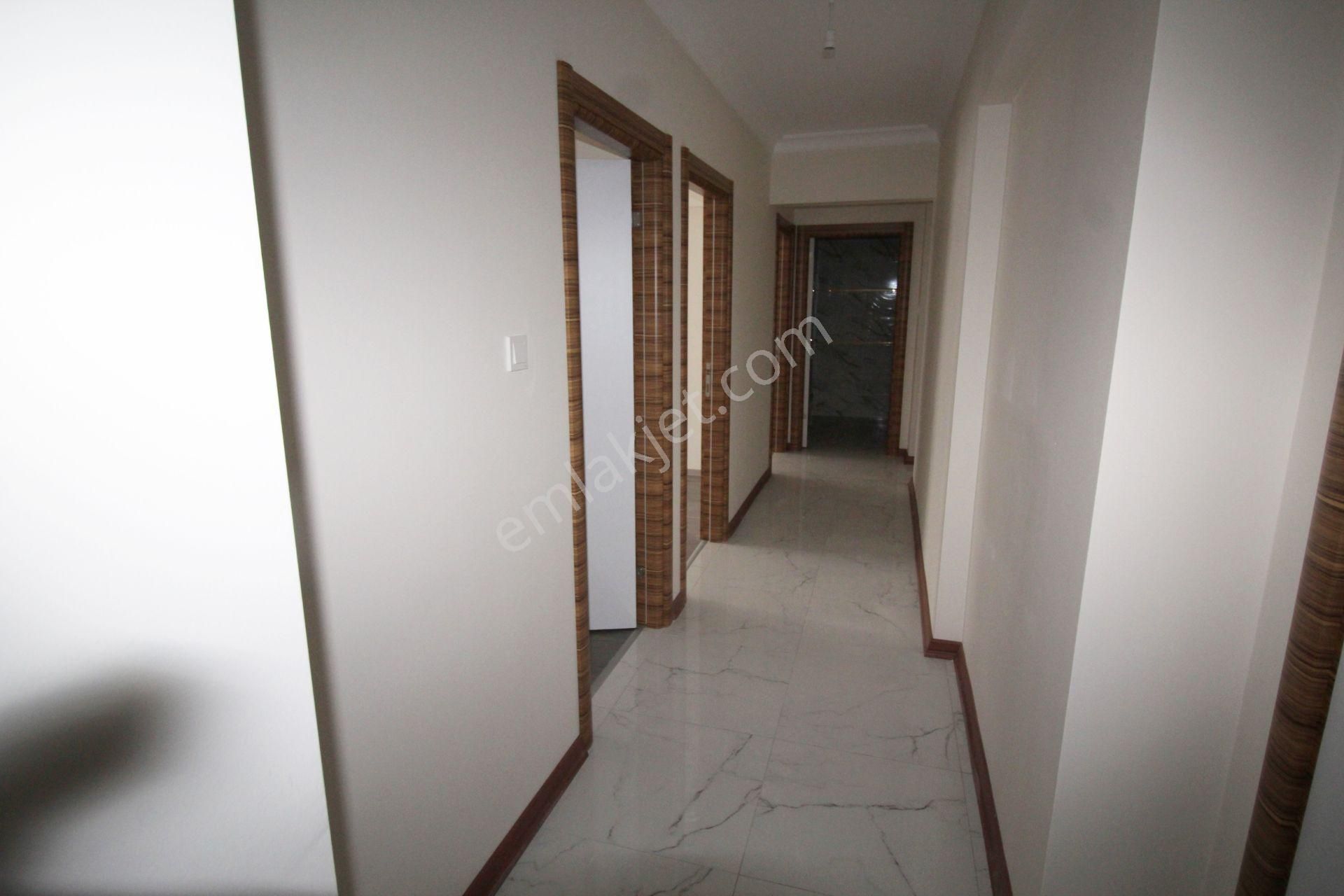 Krc'den Mamak Belediyesine Yürüme Mesafesinde 3+1 Kiralık Daire - Görsel 13