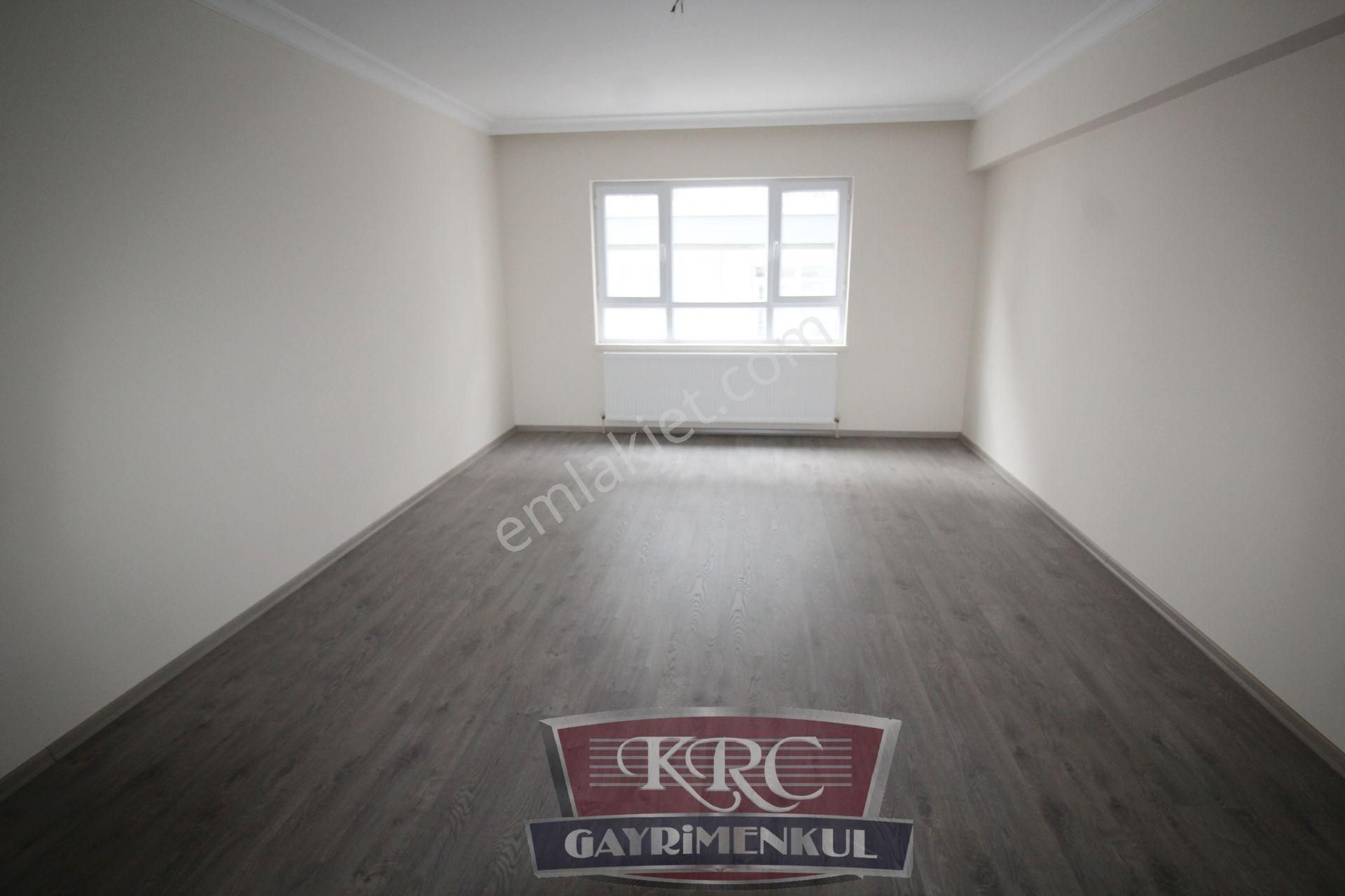 Krc'den Mamak Belediyesine Yürüme Mesafesinde 3+1 Kiralık Daire