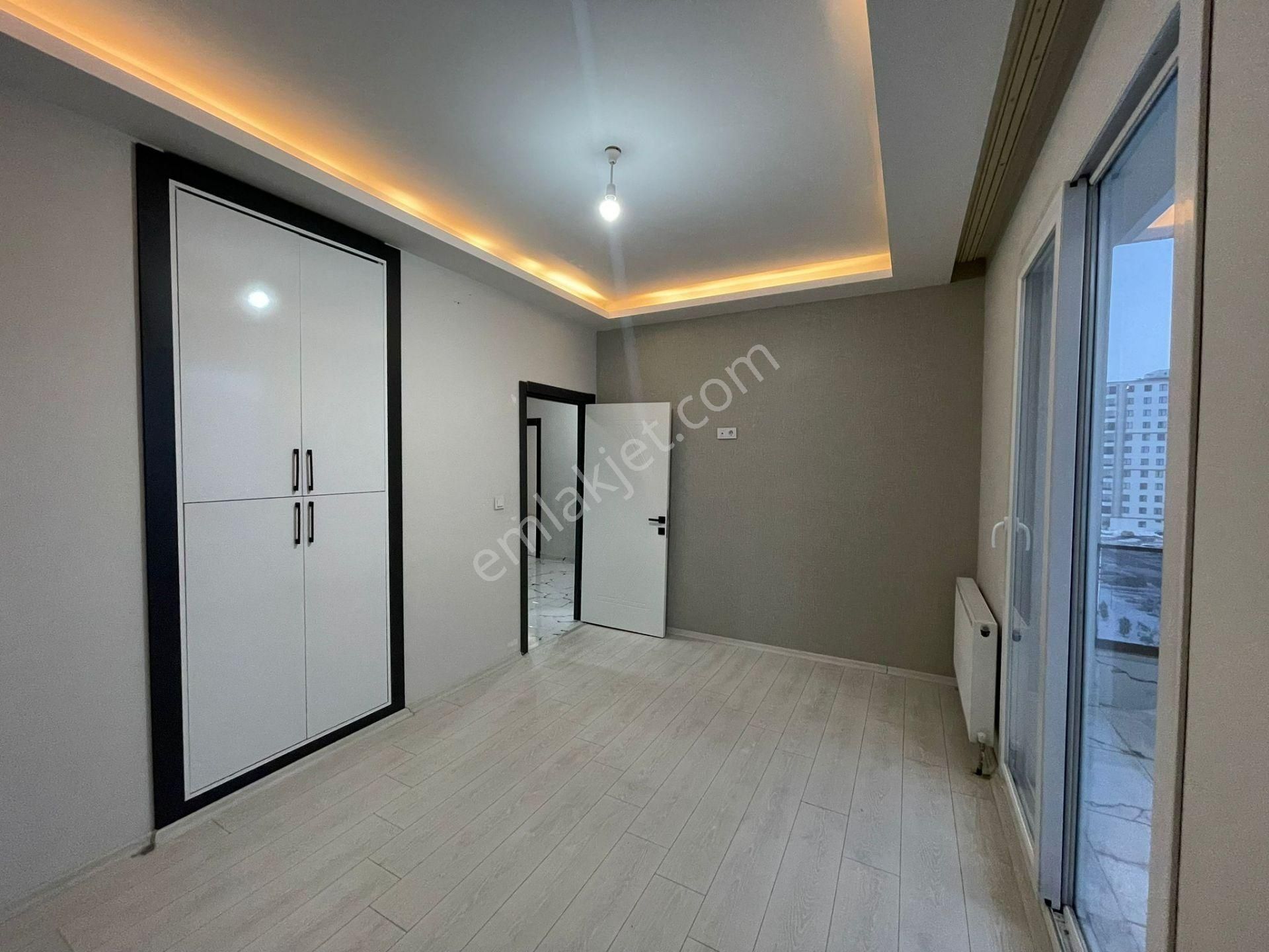 Üçkuyularda Fuar Alanı Arkasında Fırsat 2+1 Kiralık Daire - Görsel 9