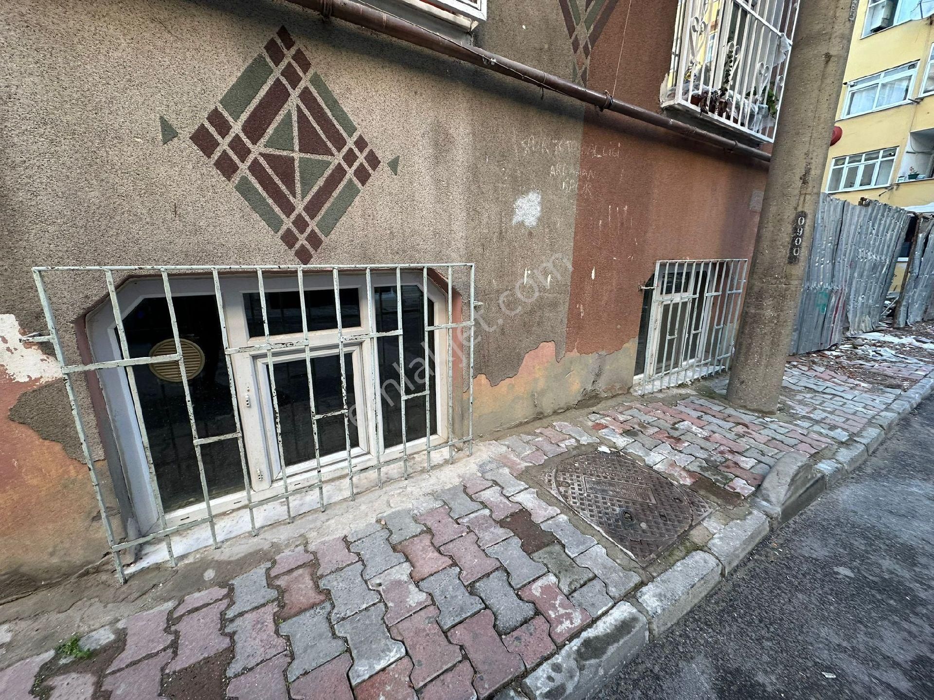 Esenler Menderes Mahallesinde 2+1 Bahçe Katı Satılık Daire - Görsel 3