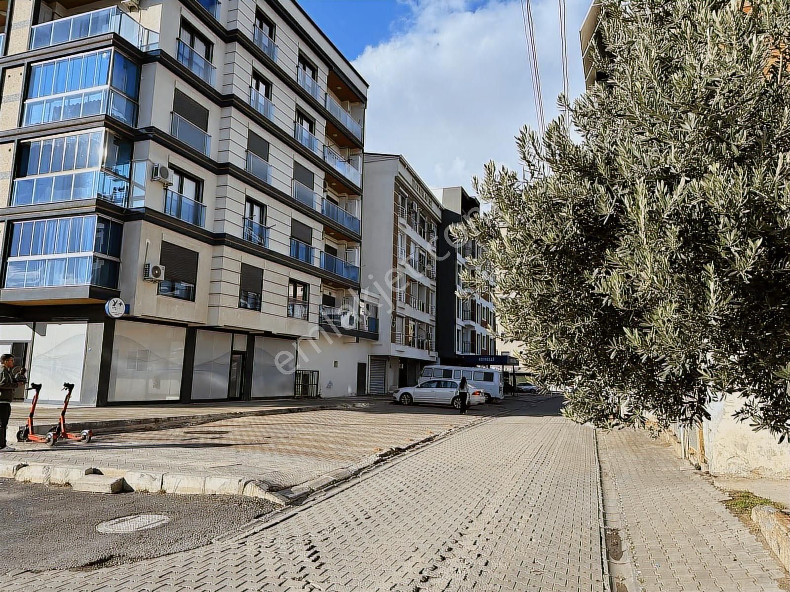 Karşıyaka Şemikler 2+1 Satılık Daire - Görsel 3