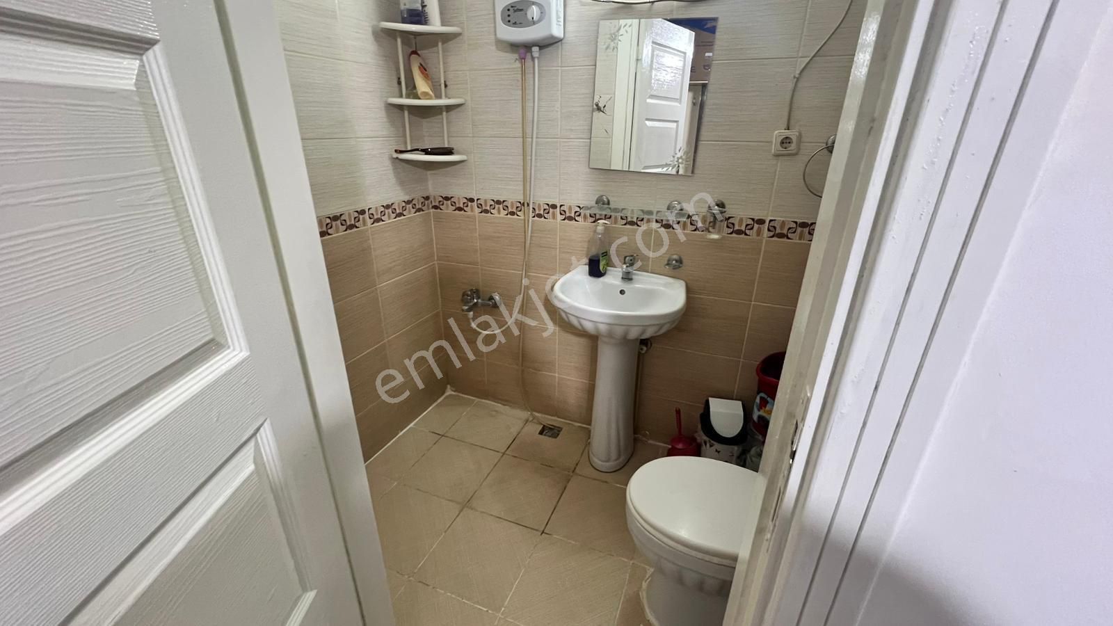 Kadınlar Yüzme Havuzu Karşı Sokağında Satılık 2+0 - Görsel 6