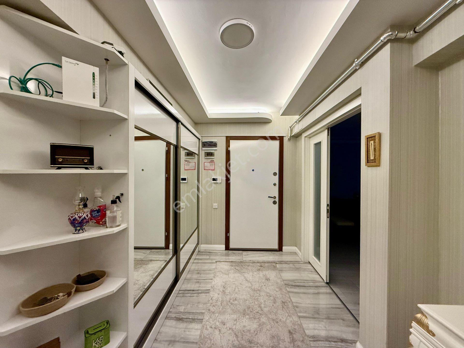 Ufuk Kılıç Emlak'tan 2 Bloklu Sitesi Lüx Yapılı Yerden Isıtmalı 4+1 Daire - Görsel 32