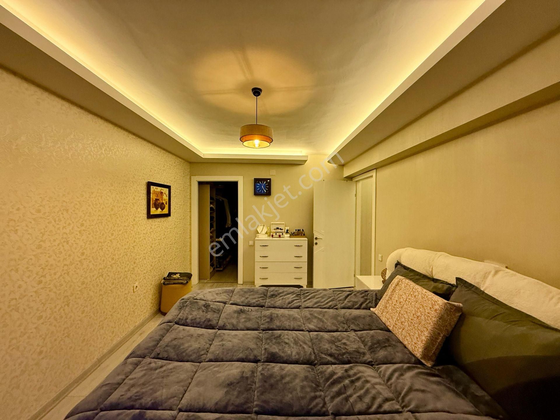 Ufuk Kılıç Emlak'tan 2 Bloklu Sitesi Lüx Yapılı Yerden Isıtmalı 4+1 Daire - Görsel 21