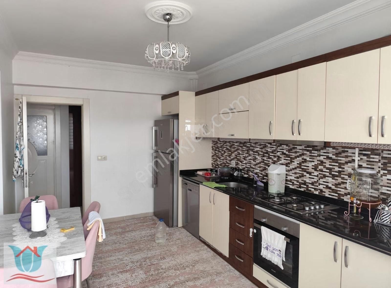 Gazikent Merkezi Konumda Bakımlı 3+1 Daire - Görsel 15