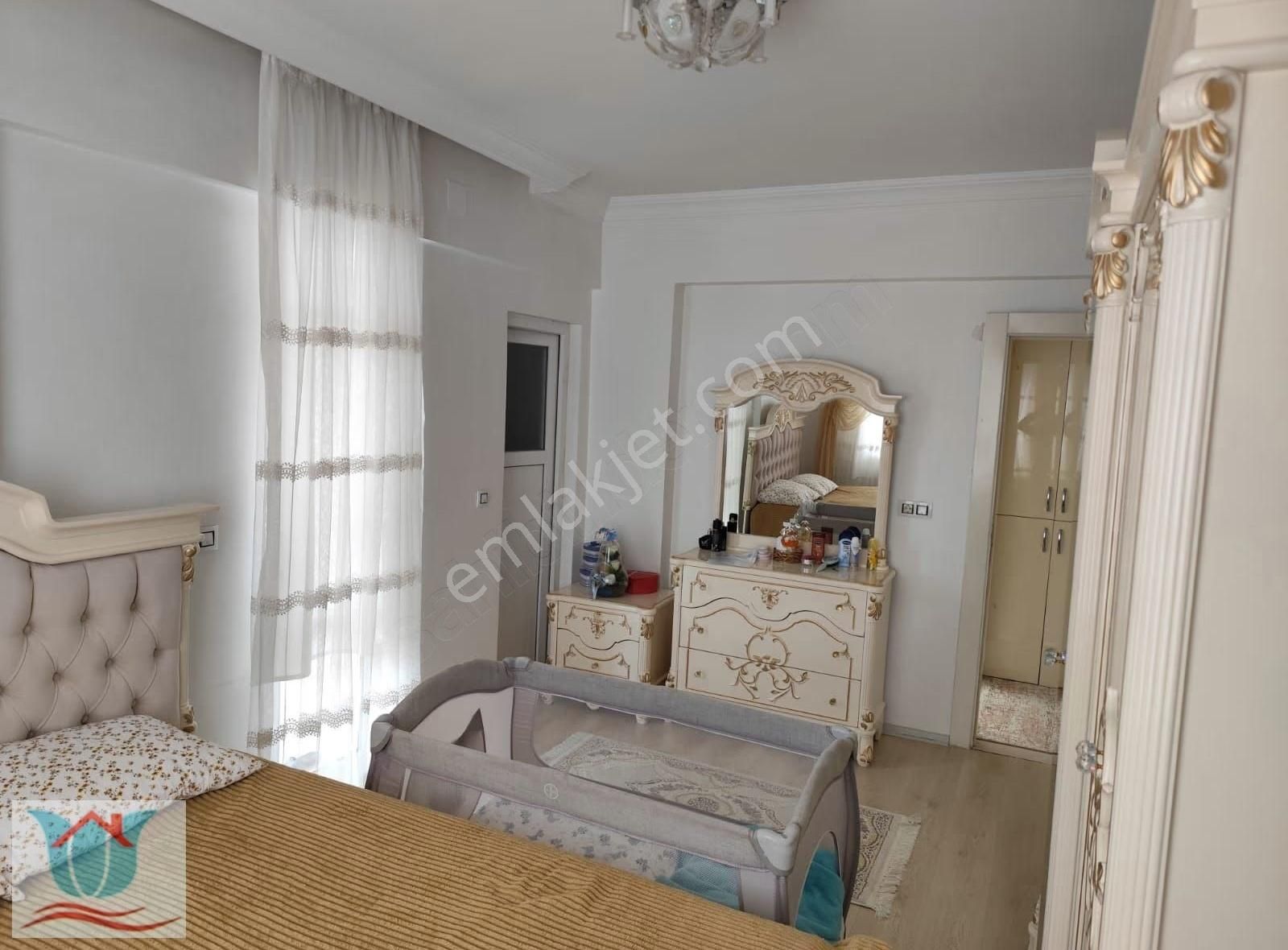 Gazikent Merkezi Konumda Bakımlı 3+1 Daire - Görsel 17