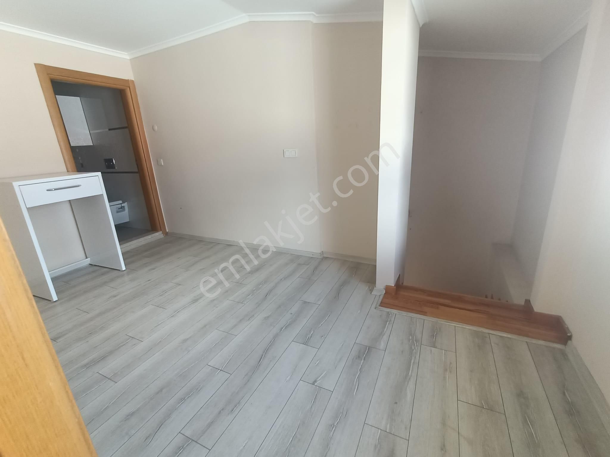 Soğukkuyu Anadolu Caddesi Yakını Teraslı Dublex Bakımlı Daire - Görsel 3