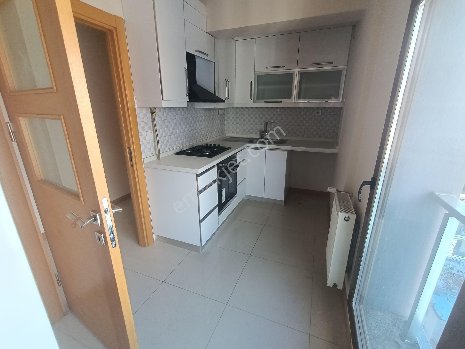 Soğukkuyu Anadolu Caddesi Yakını Teraslı Dublex Bakımlı Daire - Görsel 24